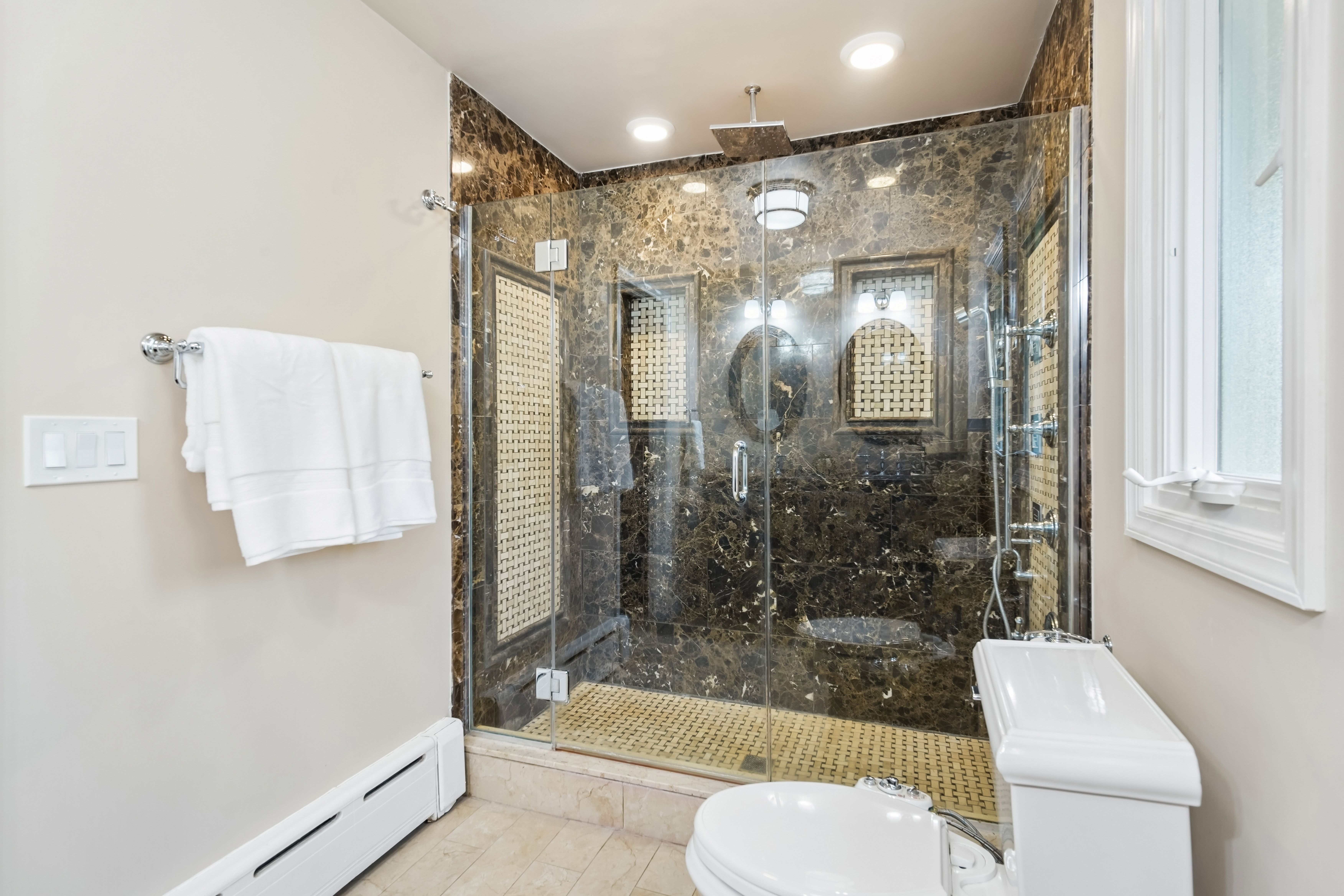  35 Grandview Avenue, Upper Saddle River, NJ 07458 - 物件實景