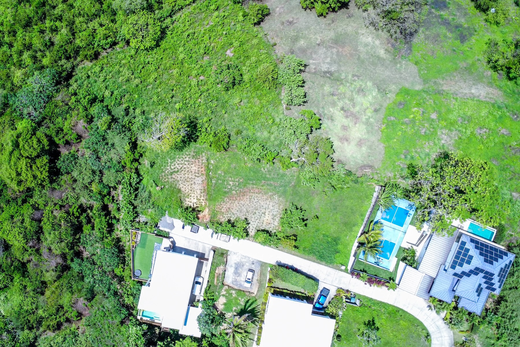  Estate Lot of 0.699 Acres in White Hills, Coral Views Village - 物件實景