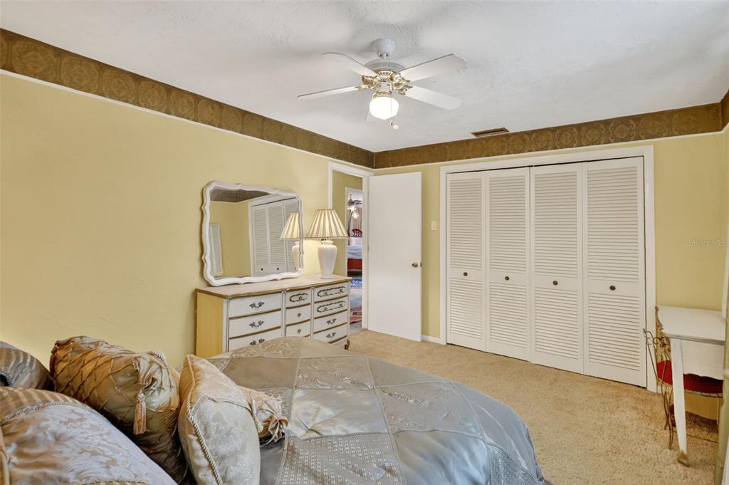 Seminole, Florida, 33776, United States, 3 Bedrooms Bedrooms, ,3 BathroomsBathrooms,Residential,For Sale,1989407