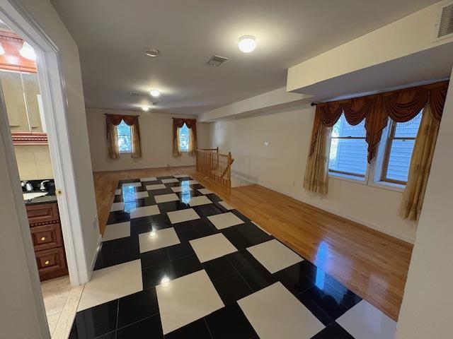 Jc, Heights, New Jersey, 07307, United States, 6 Bedrooms Bedrooms, ,6 BathroomsBathrooms,Residential,For Sale,1979354
