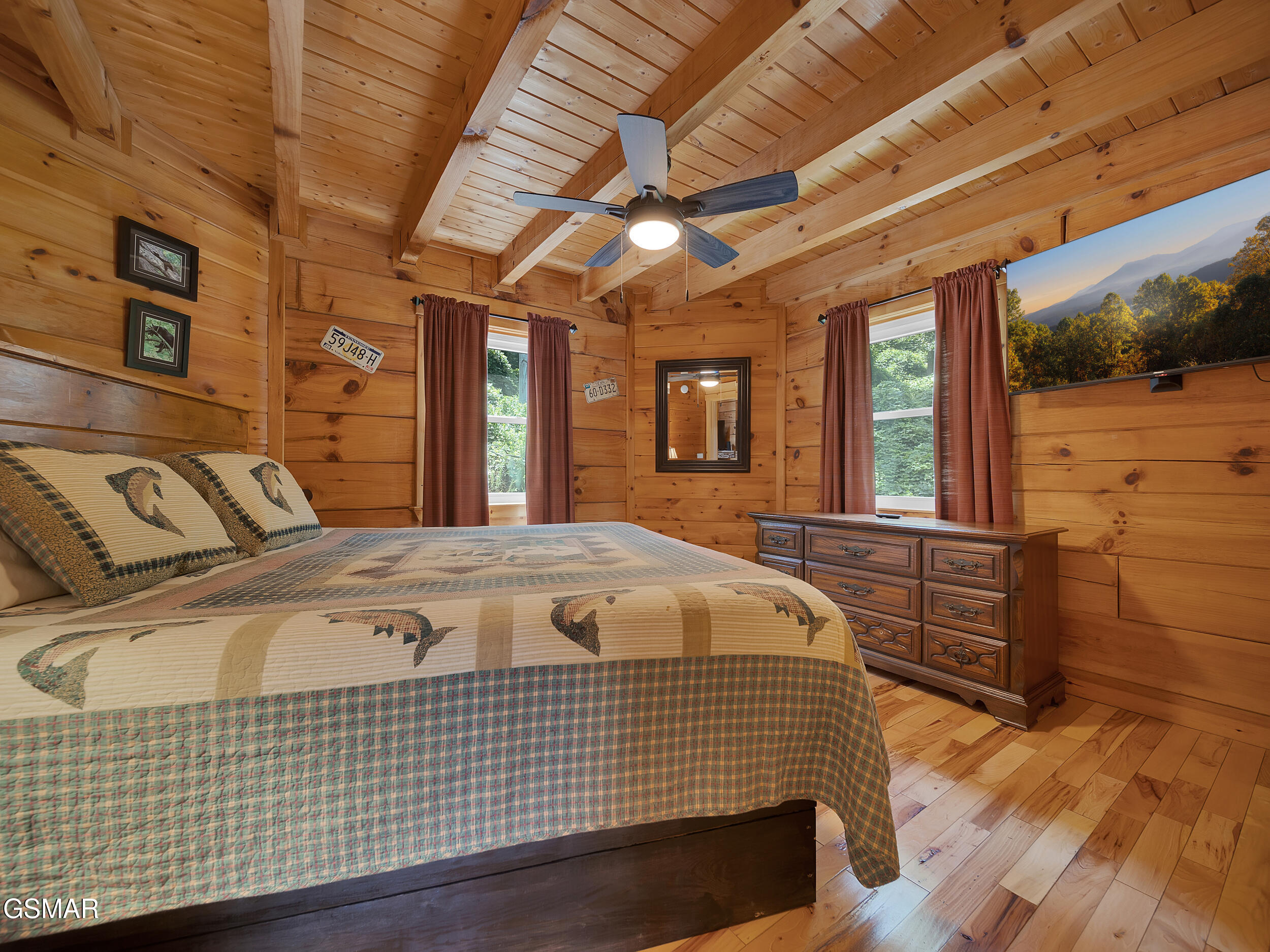 Gatlinburg, Tennessee, 37738, United States, 2 Bedrooms Bedrooms, ,2 BathroomsBathrooms,Residential,For Sale,1982435