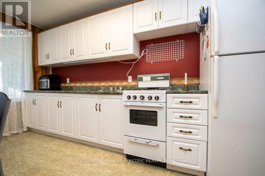 NORTH KAWARTHA, Ontario, K0L 1A0, CA, 3 Bedrooms Bedrooms, ,1 BathroomBathrooms,Residential,For Sale,1828258