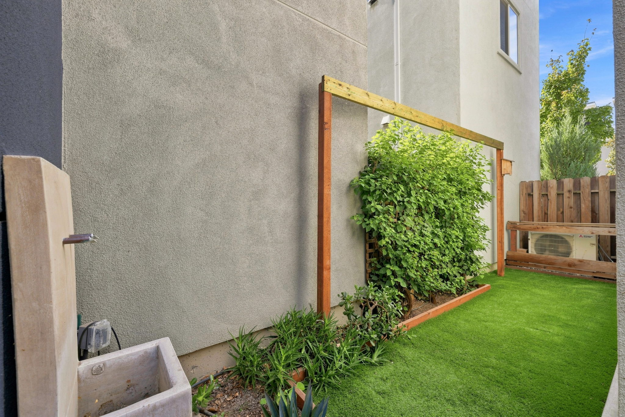  453 Crate Avenue, Sacramento, CA 95818 - 物件實景