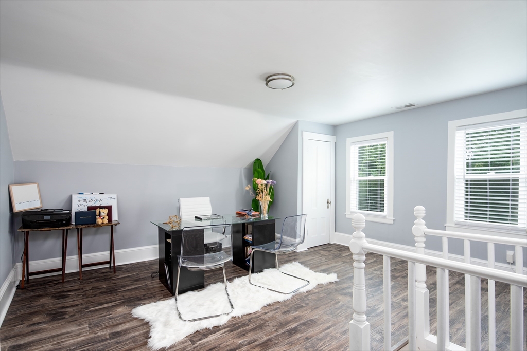 East Bridgewater, Massachusetts, 02333, United States, 4 Bedrooms Bedrooms, ,2 BathroomsBathrooms,Residential,For Sale,1942845