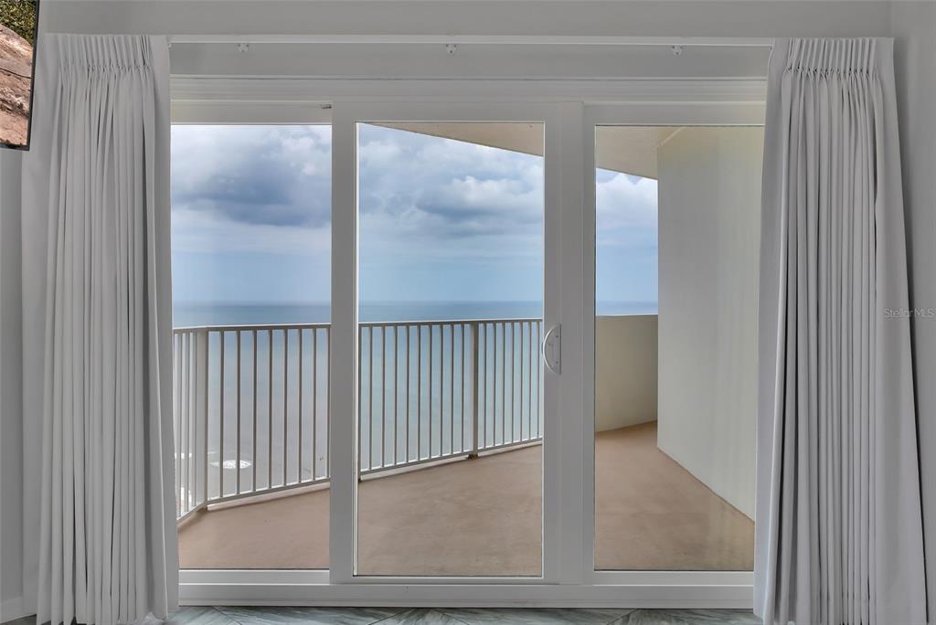 Daytona Beach Shores, Florida, 32118, United States, 2 Bedrooms Bedrooms, ,2 BathroomsBathrooms,Residential,For Sale,1906668