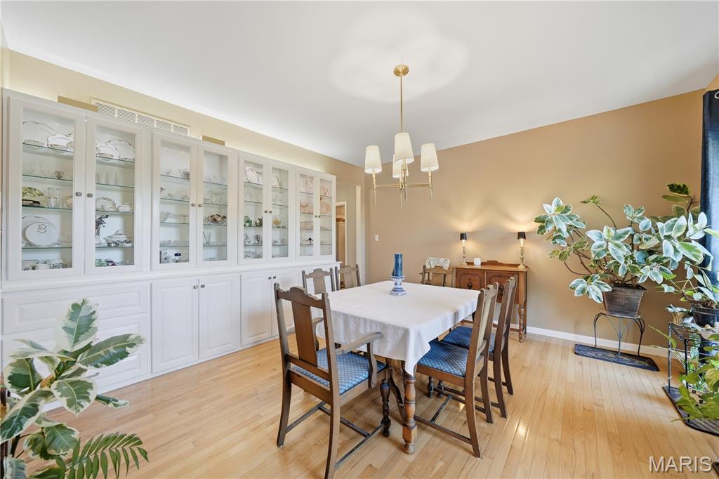 Wildwood, Missouri, 63011, United States, 4 Bedrooms Bedrooms, ,3 BathroomsBathrooms,Residential,For Sale,1962420