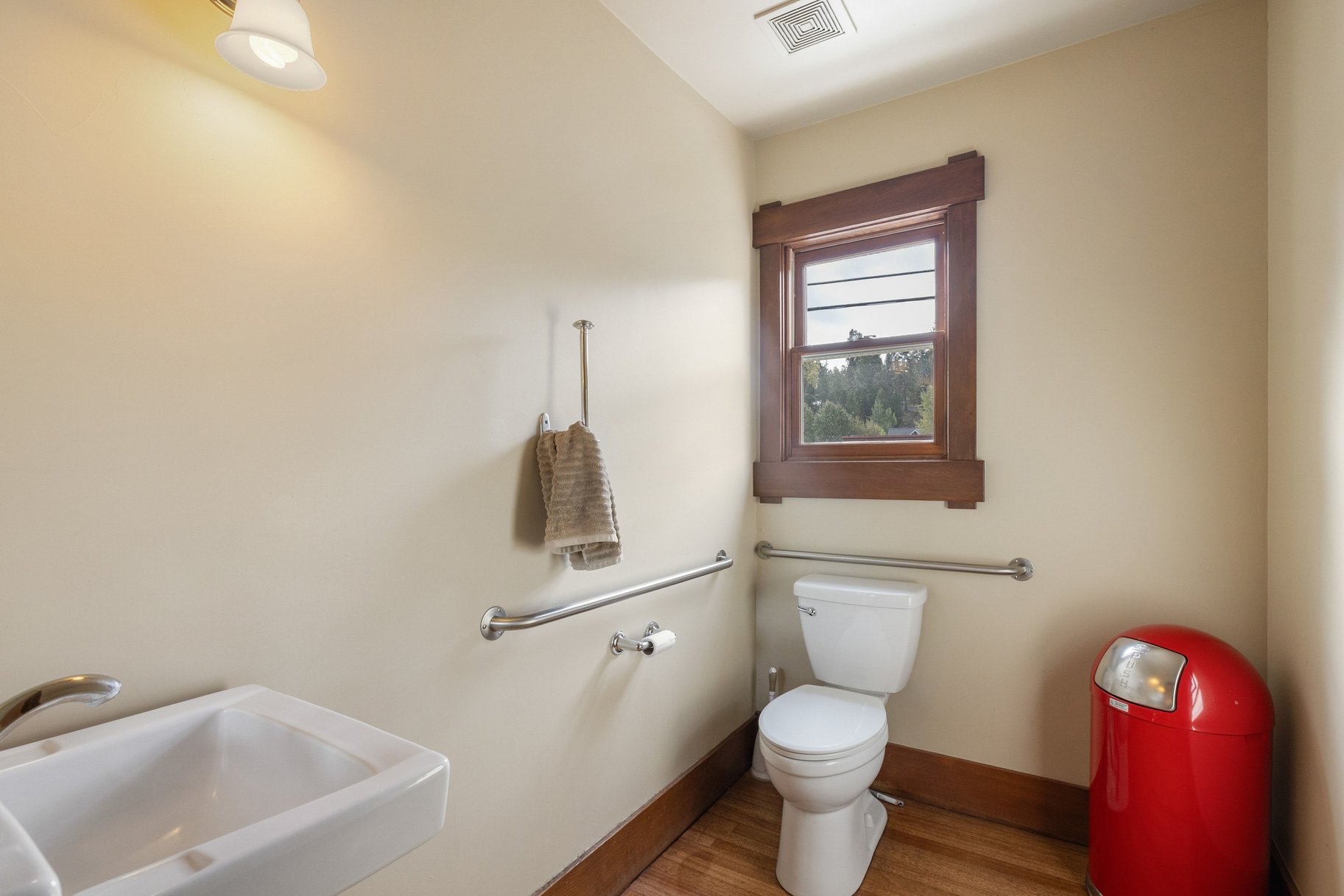  A Storied Piece of Truckee History with Remarkable Possibilities - 物件實景