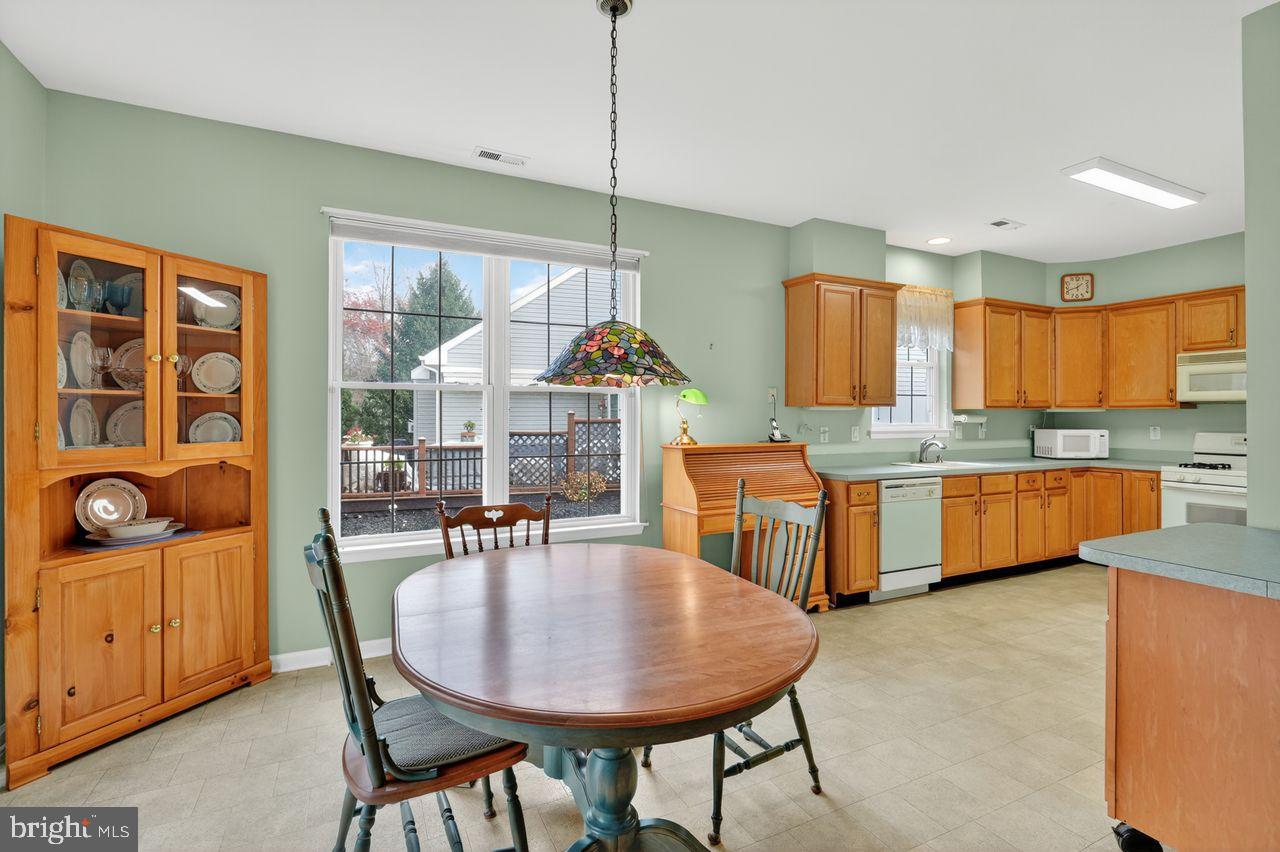 Marlton, New Jersey, 08053, United States, 2 Bedrooms Bedrooms, ,2 BathroomsBathrooms,Residential,For Sale,1994693