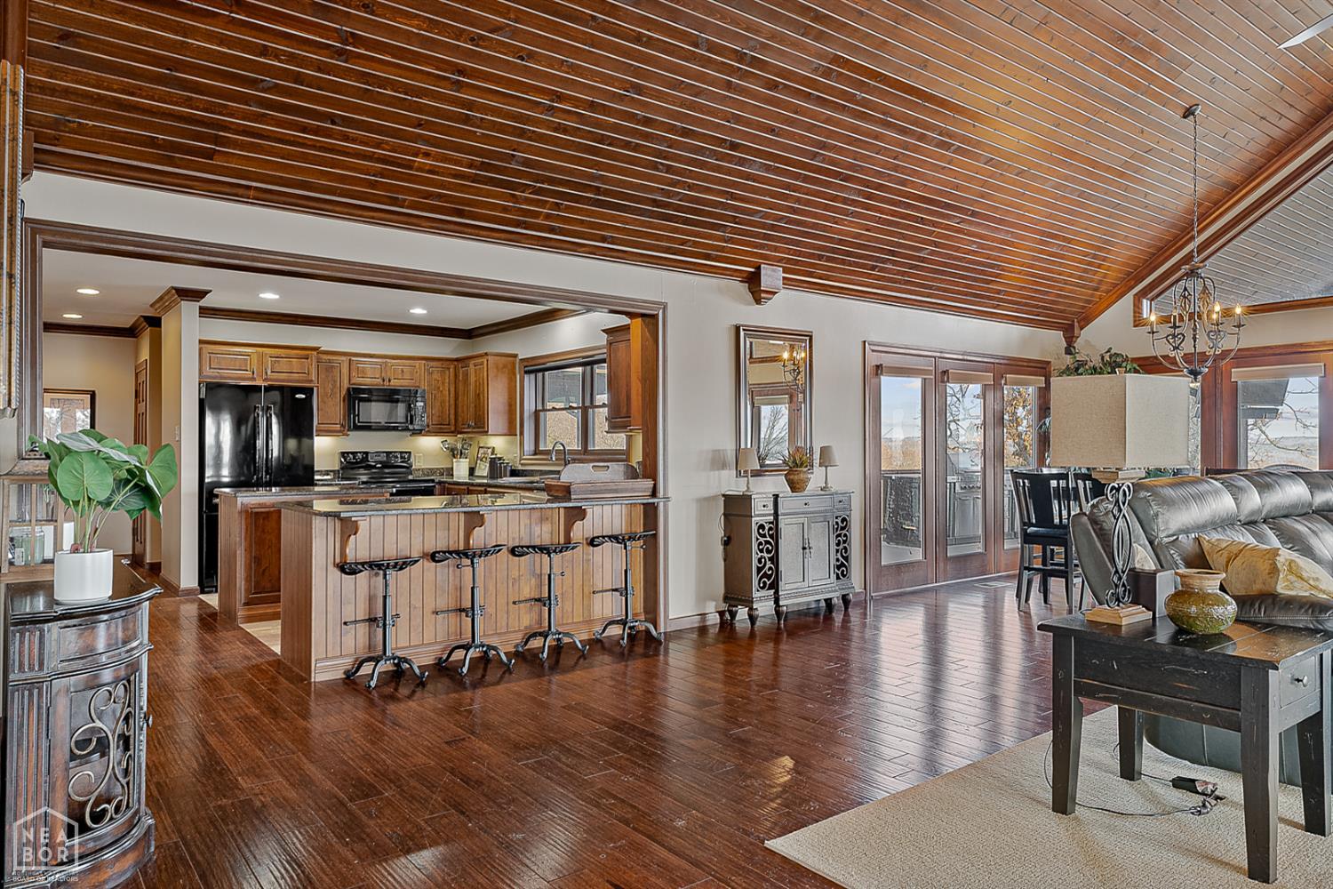 Mountain Home, Arkansas, 72653, United States, 5 Bedrooms Bedrooms, ,3 BathroomsBathrooms,Residential,For Sale,2002861