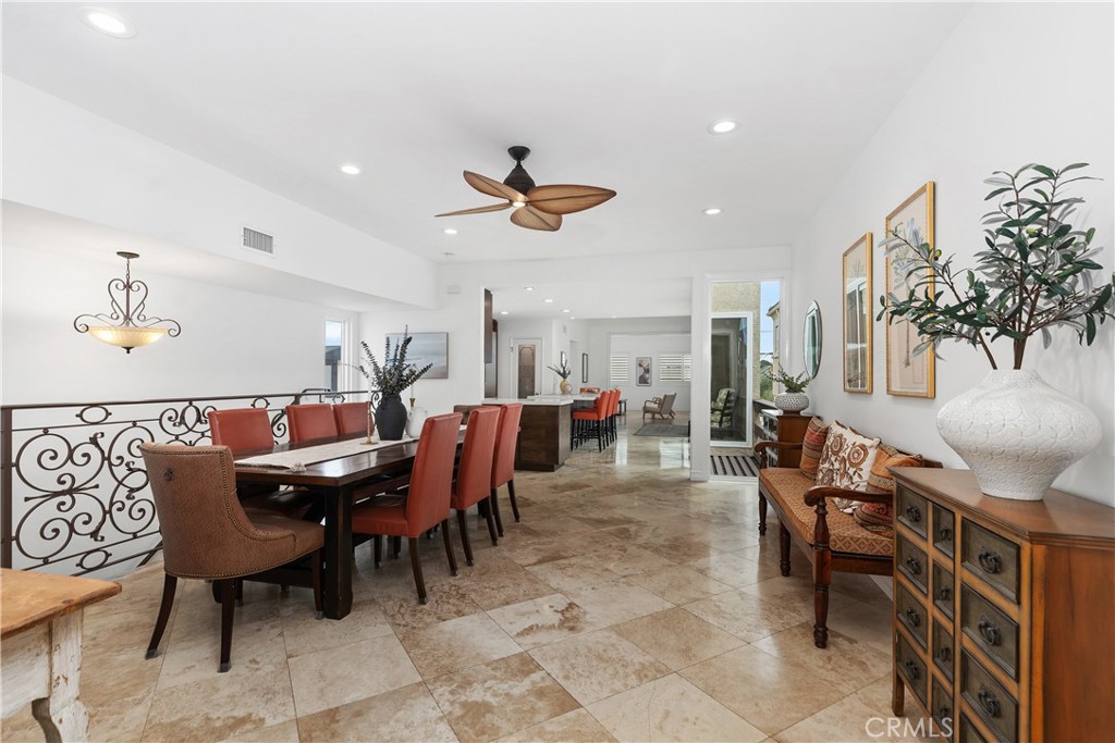 Seal Beach, California, 90740, United States, 3 Bedrooms Bedrooms, ,3 BathroomsBathrooms,Residential,For Sale,1846978