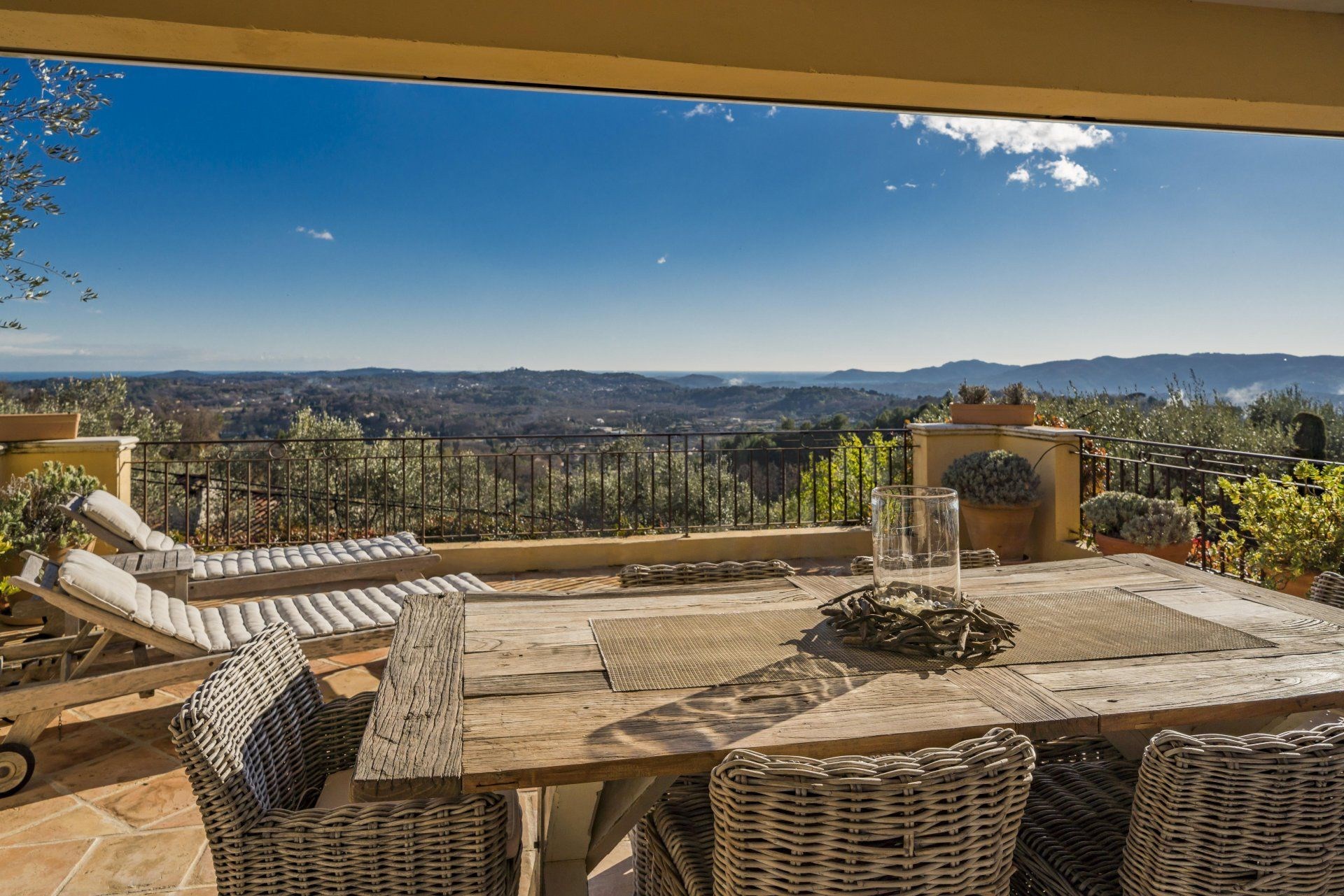  Exceptional provençal villa in Châteauneuf-Grasse with panoramic sea and hills … - 物件實景