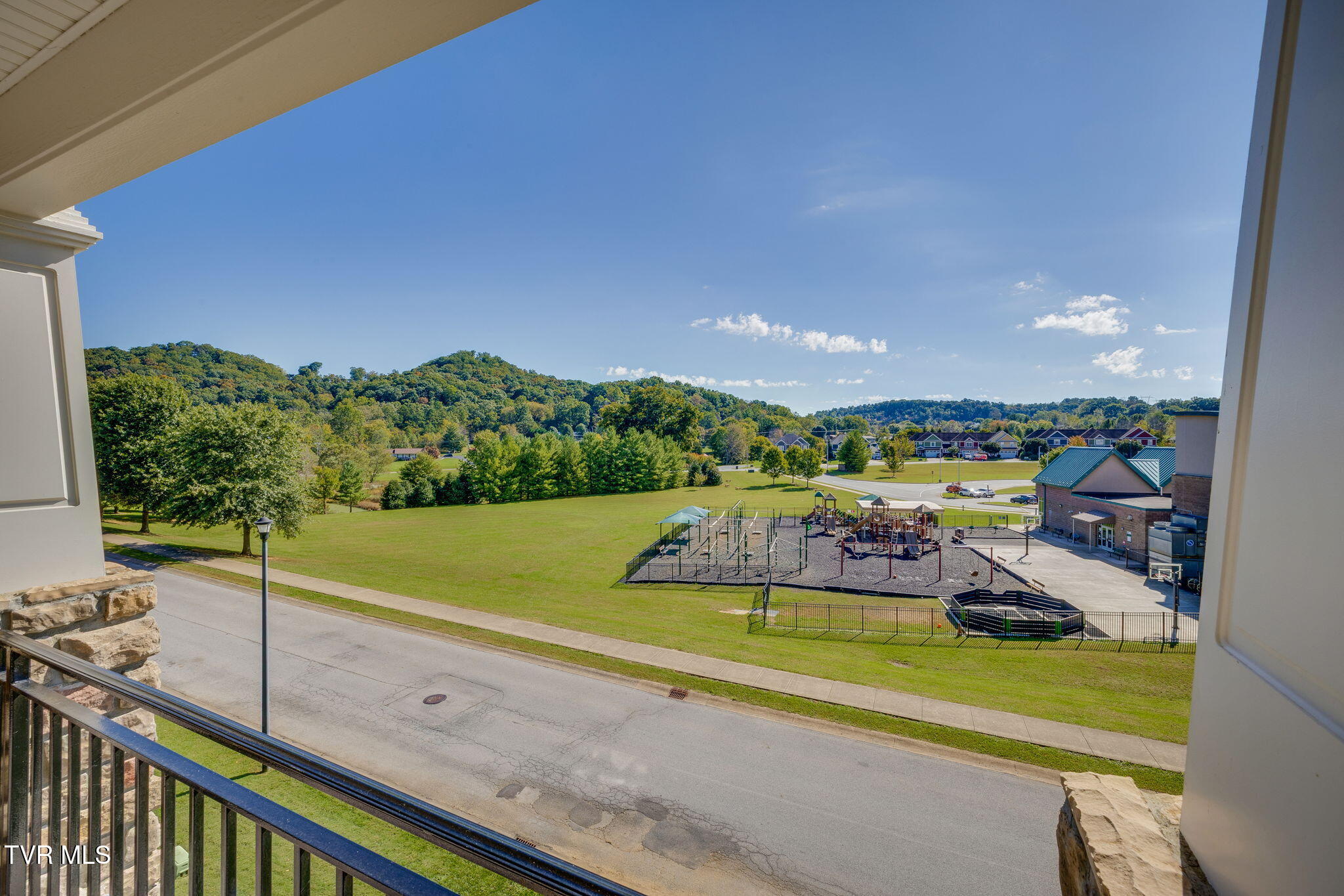 Kingsport, Tennessee, 37664, United States, 5 Bedrooms Bedrooms, ,5 BathroomsBathrooms,Residential,For Sale,1982177