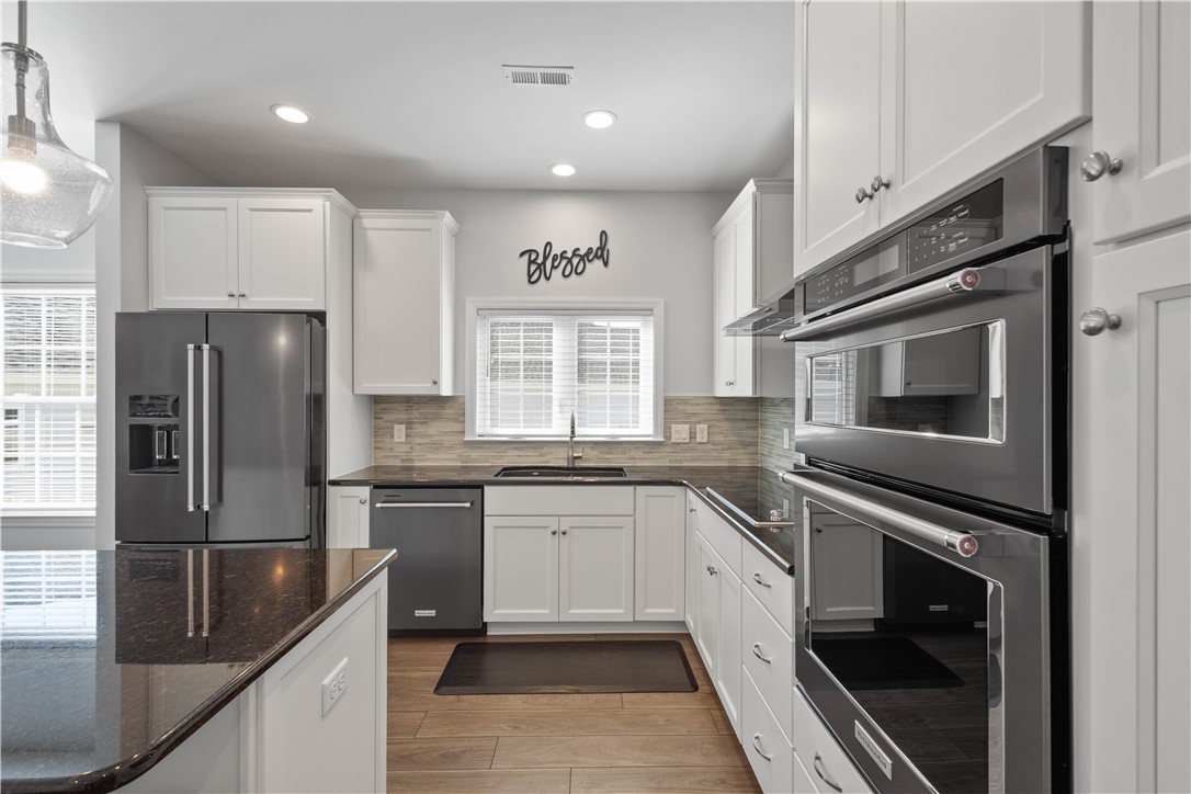 Canonsburg, Pennsylvania, 15317, United States, 2 Bedrooms Bedrooms, ,2 BathroomsBathrooms,Residential,For Sale,2008615