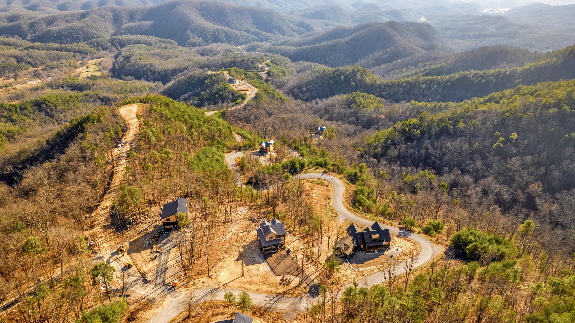 Sevierville, Tennessee, 37876, United States, 5 Bedrooms Bedrooms, ,6 BathroomsBathrooms,Residential,For Sale,1975935