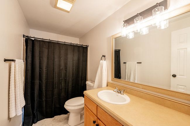 Buffalo, Wyoming, 82834, United States, 5 Bedrooms Bedrooms, ,2 BathroomsBathrooms,Residential,For Sale,1916157