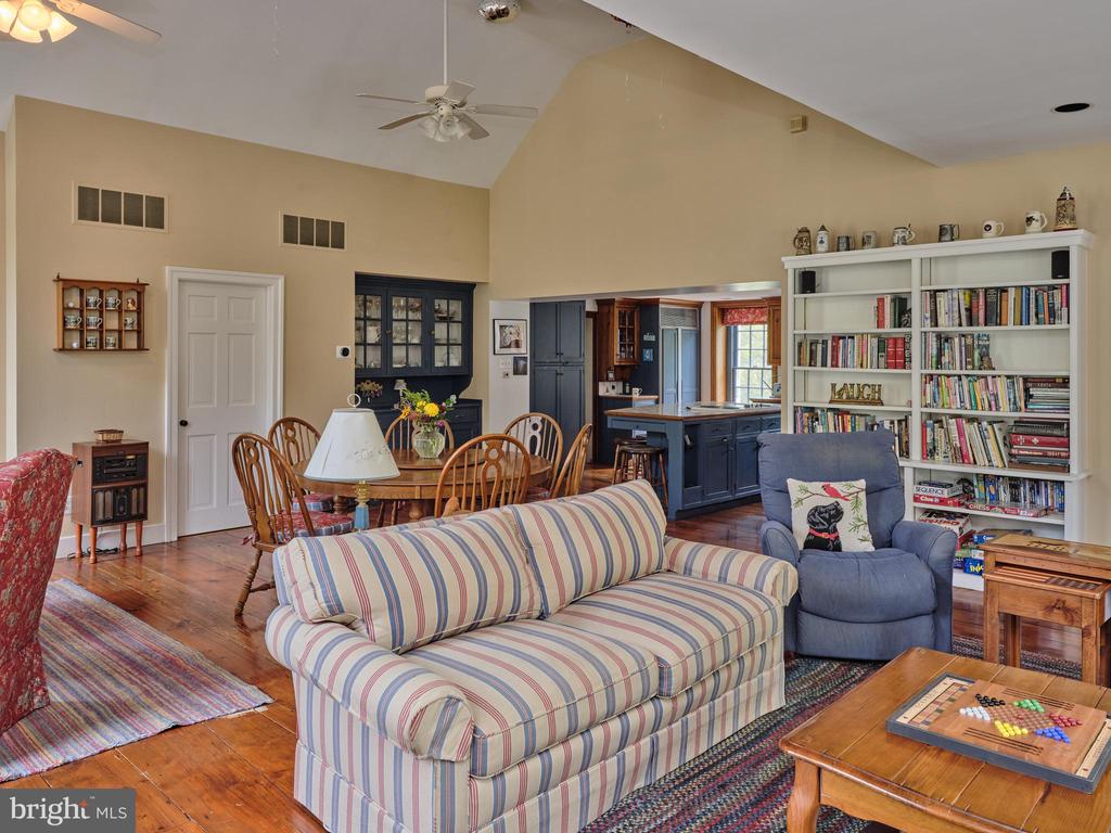 Newtown, Pennsylvania, 18940, United States, 4 Bedrooms Bedrooms, ,4 BathroomsBathrooms,Residential,For Sale,1995554