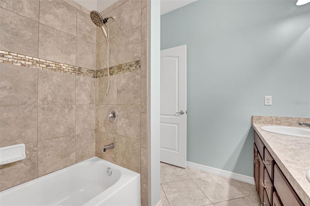 Winter Garden, Florida, 34787, United States, 3 Bedrooms Bedrooms, ,2 BathroomsBathrooms,Residential,For Sale,1878669