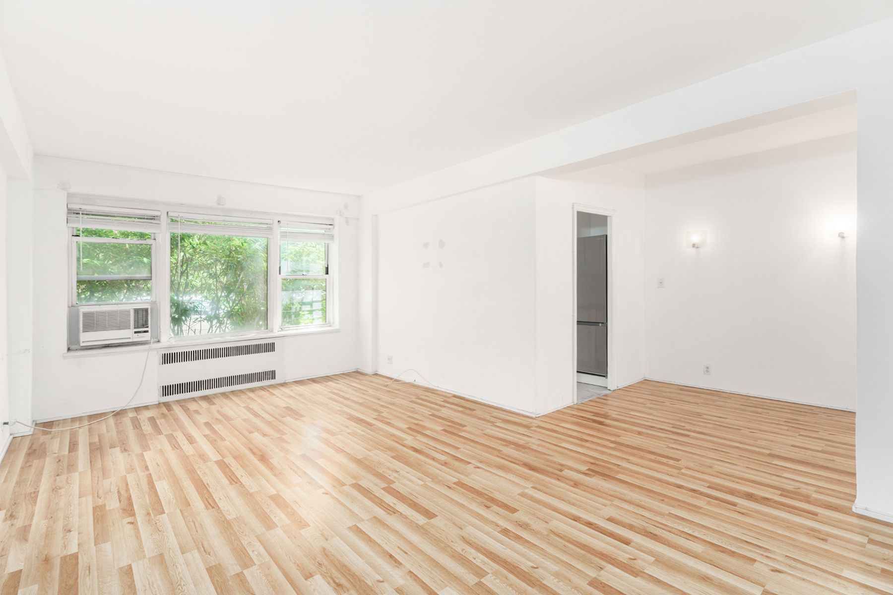  ?RENOVATED ONE BEDROOM ON THE GARDEN LEVEL? - 物件實景