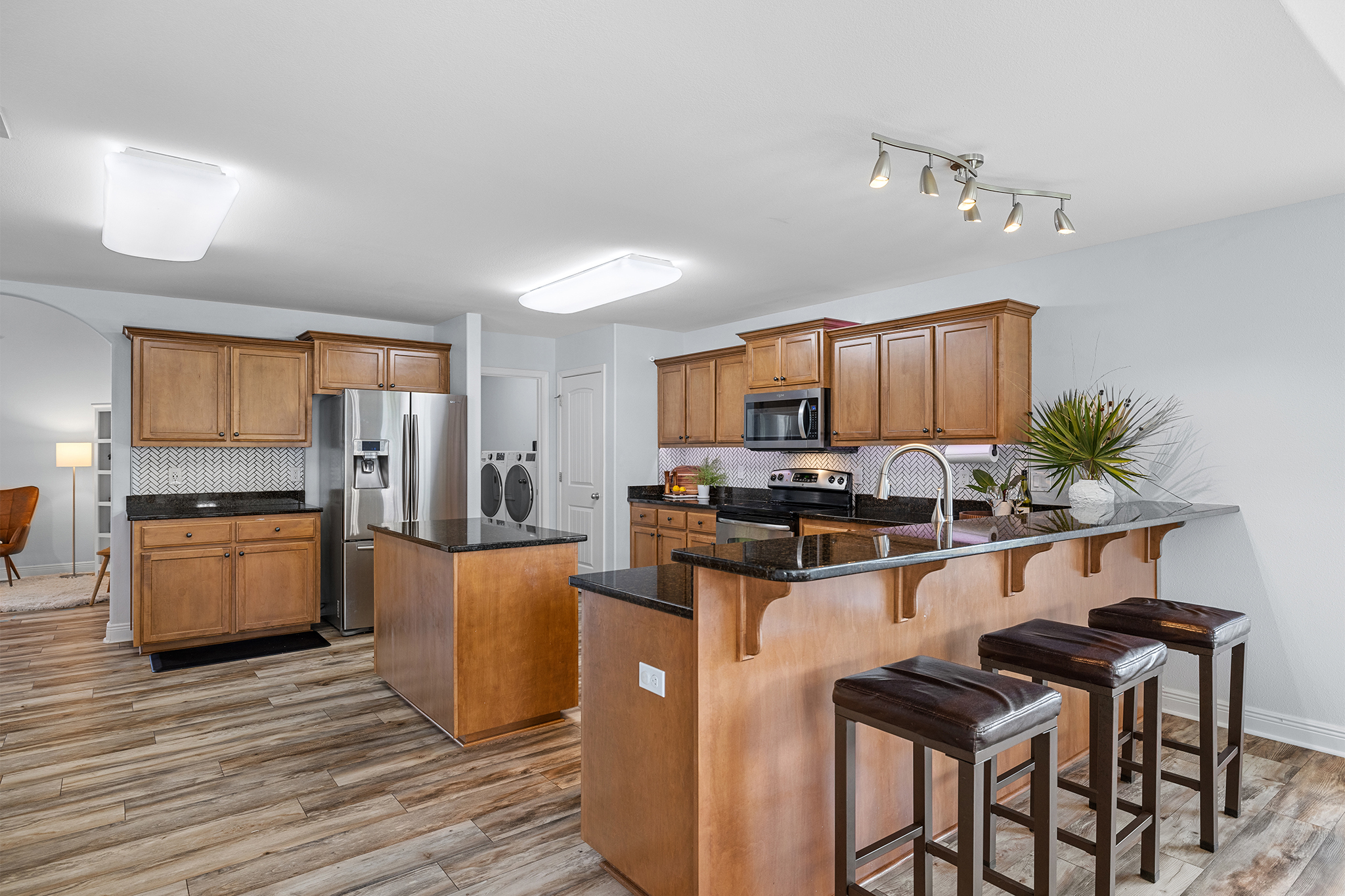  Spacious Craftsman in Summerset Estates - 物件實景