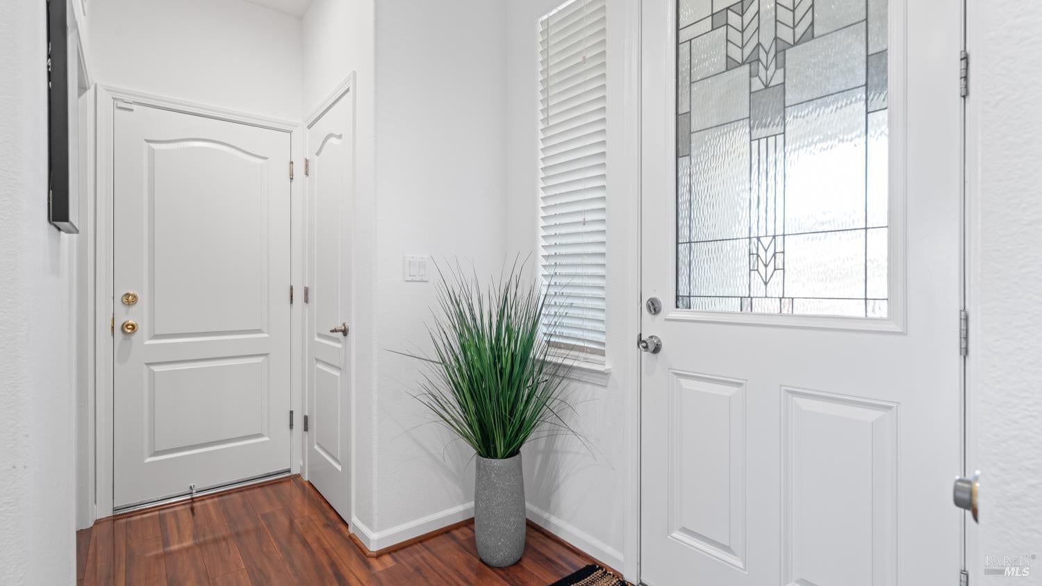 Vacaville, California, 95687, United States, 2 Bedrooms Bedrooms, ,2 BathroomsBathrooms,Residential,For Sale,1911882