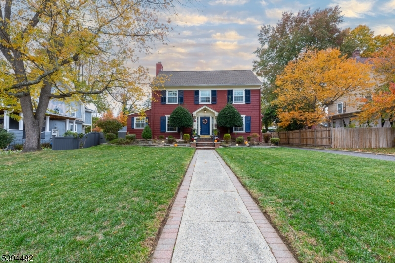 Plainfield City, New Jersey, 07060, United States, 6 Bedrooms Bedrooms, ,4 BathroomsBathrooms,Residential,For Sale,1989073