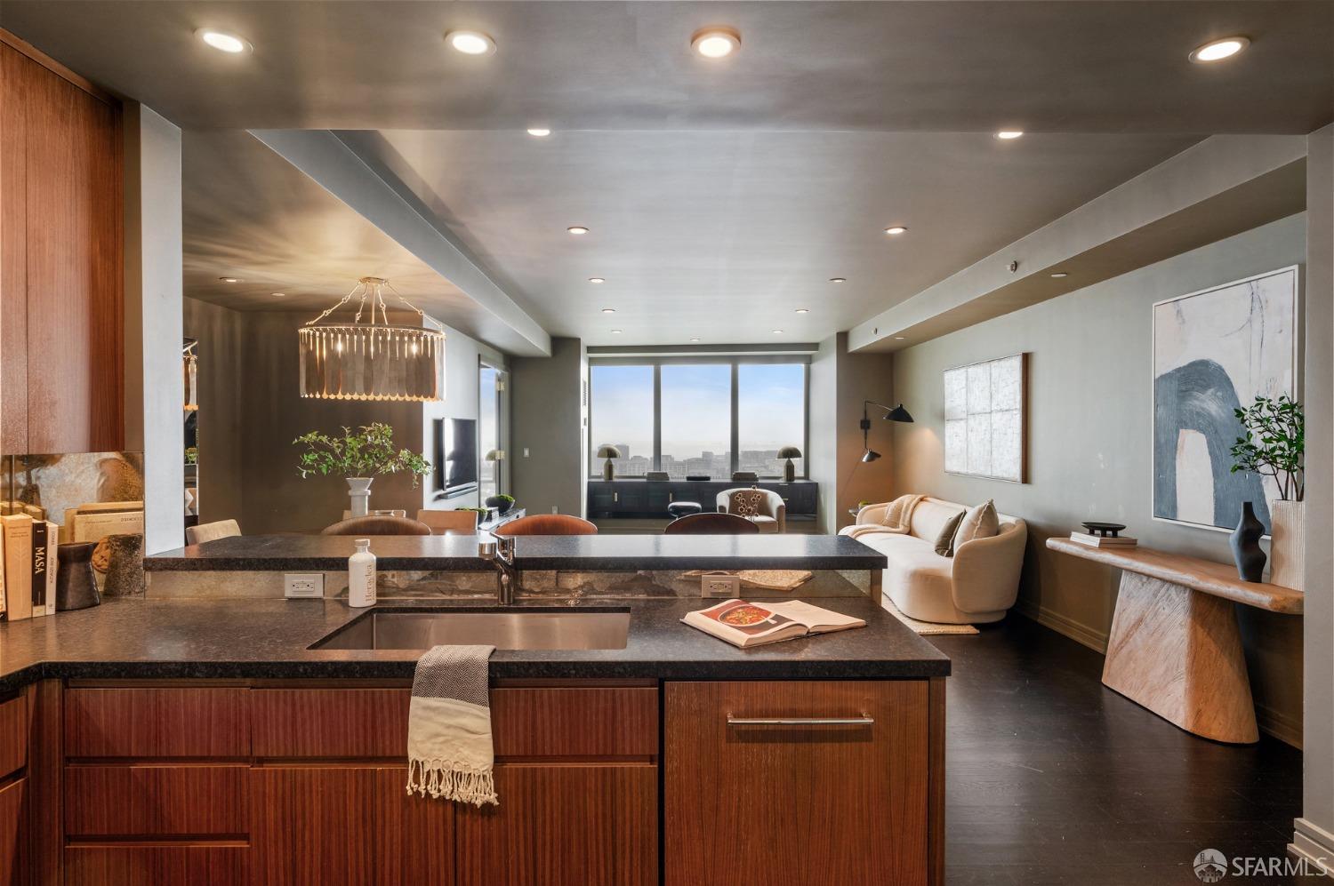 San Francisco, California, 94103, United States, 2 Bedrooms Bedrooms, ,3 BathroomsBathrooms,Residential,For Sale,1793366