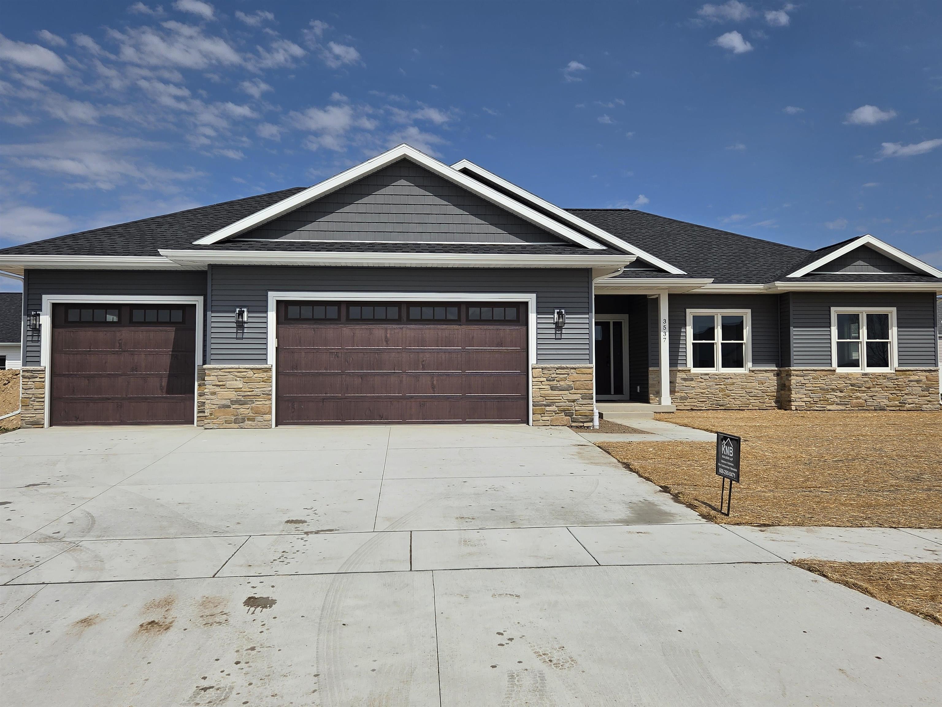 Milton, Wisconsin, 53563, United States, 3 Bedrooms Bedrooms, ,3 BathroomsBathrooms,Residential,For Sale,1977987