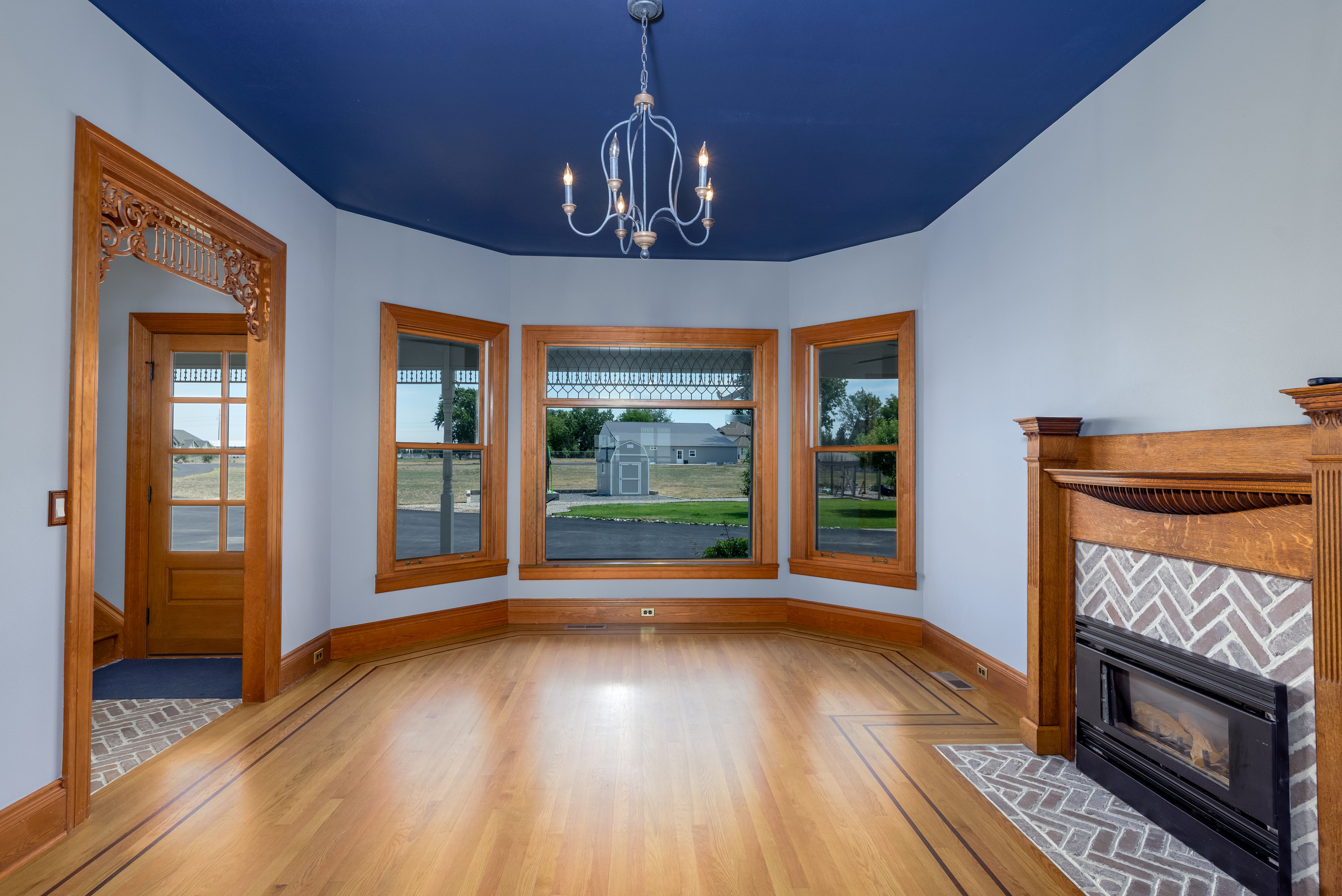 Moses Lake, Washington, 98837, United States, 3 Bedrooms Bedrooms, ,3 BathroomsBathrooms,Residential,For Sale,1980508