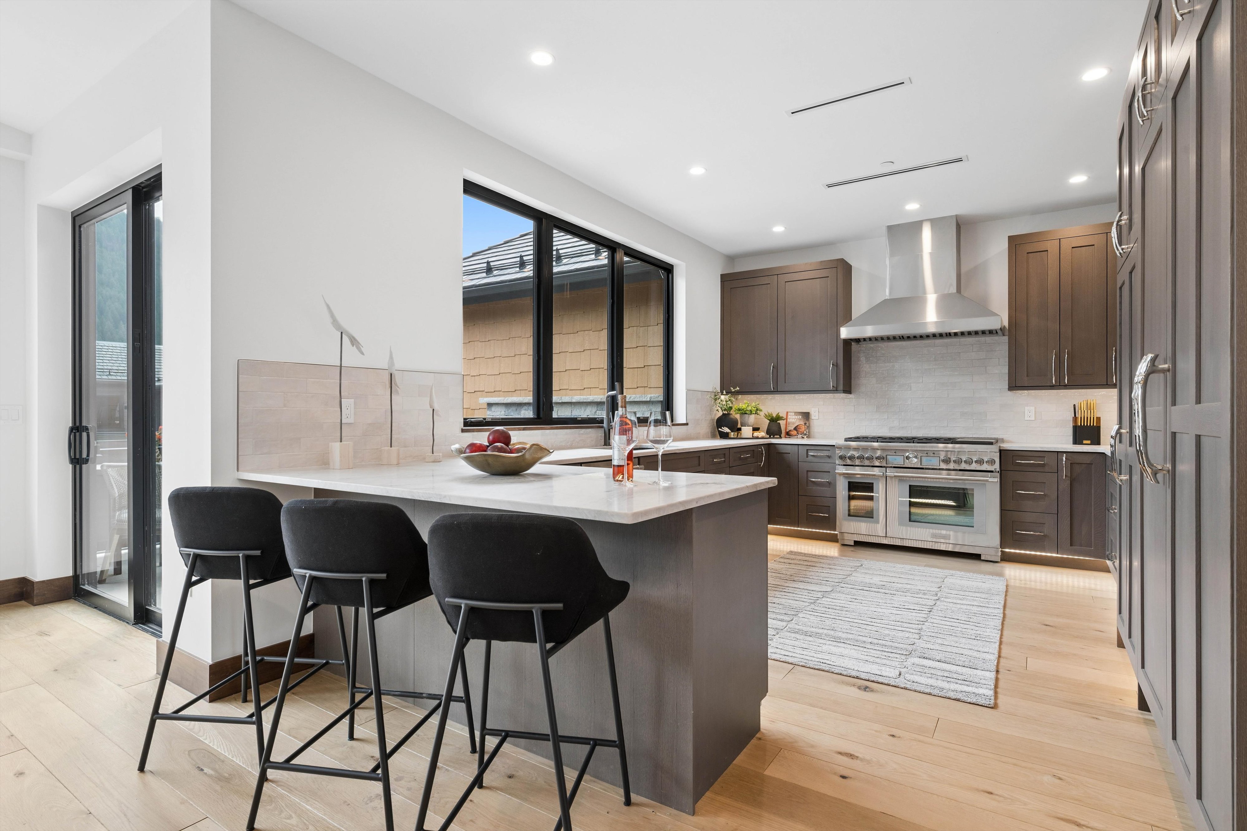  Contemporary architecture meets effortless mountain living at The Kestrel - 物件實景