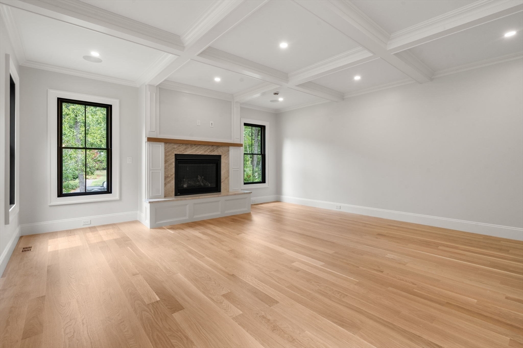 Westwood, Massachusetts, 02090, United States, 5 Bedrooms Bedrooms, ,5 BathroomsBathrooms,Residential,For Sale,1911878