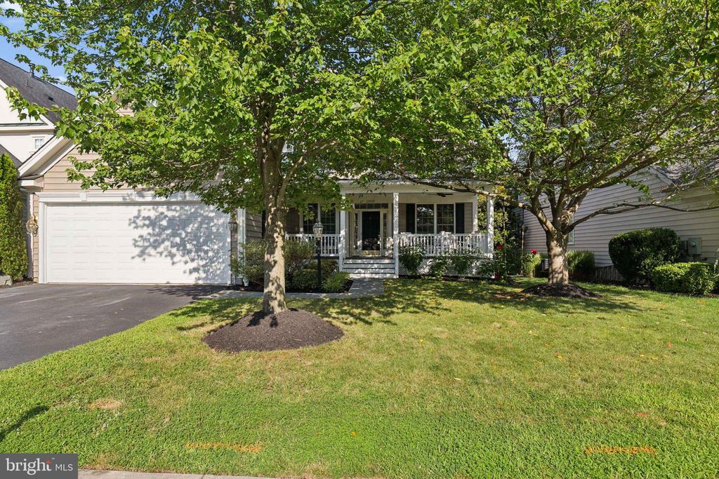 Aldie, Virginia, 20105, United States, 4 Bedrooms Bedrooms, ,4 BathroomsBathrooms,Residential,For Sale,1904270