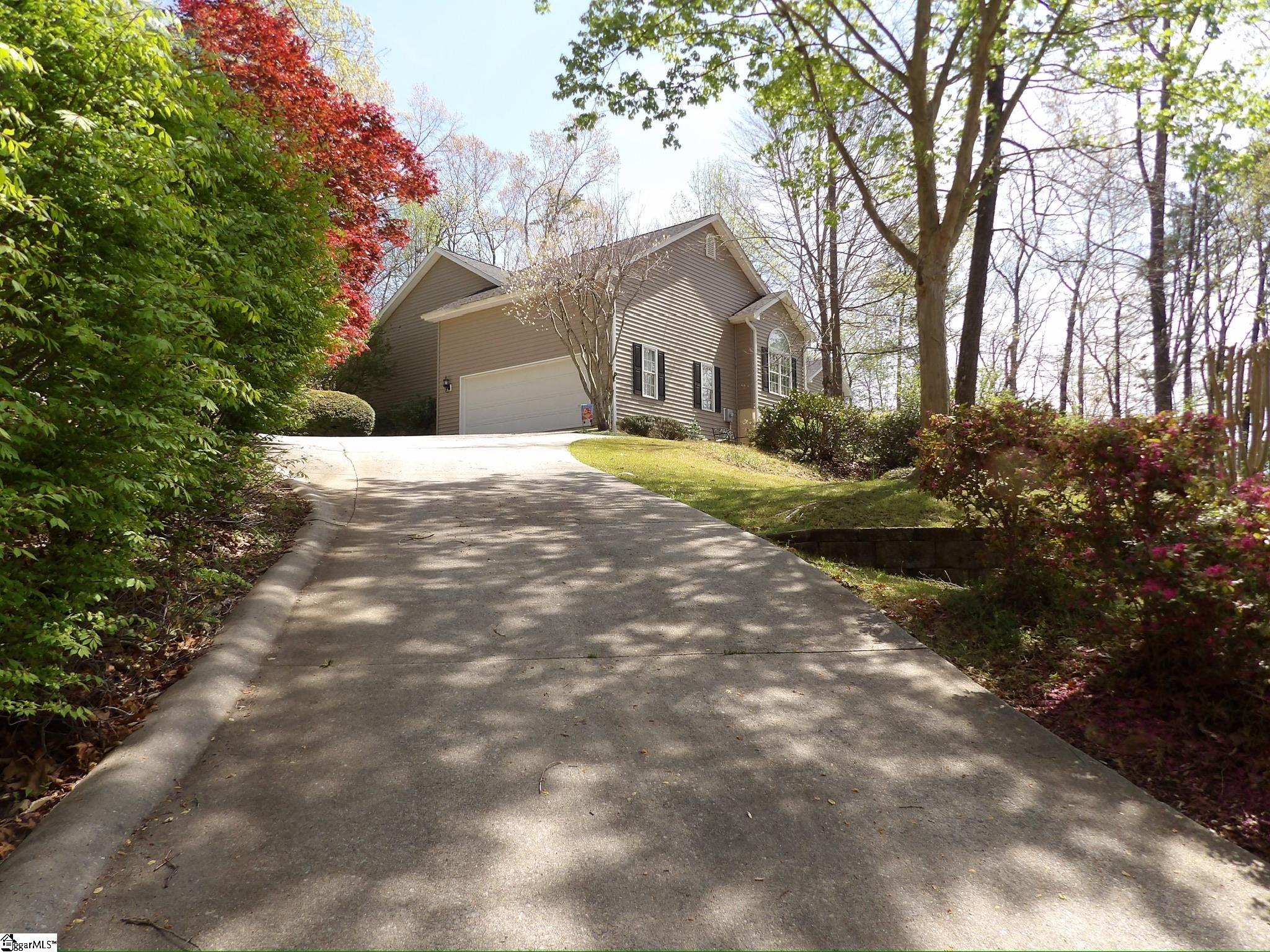 Seneca, South Carolina, 29672, United States, 4 Bedrooms Bedrooms, ,3 BathroomsBathrooms,Residential,For Sale,1927213