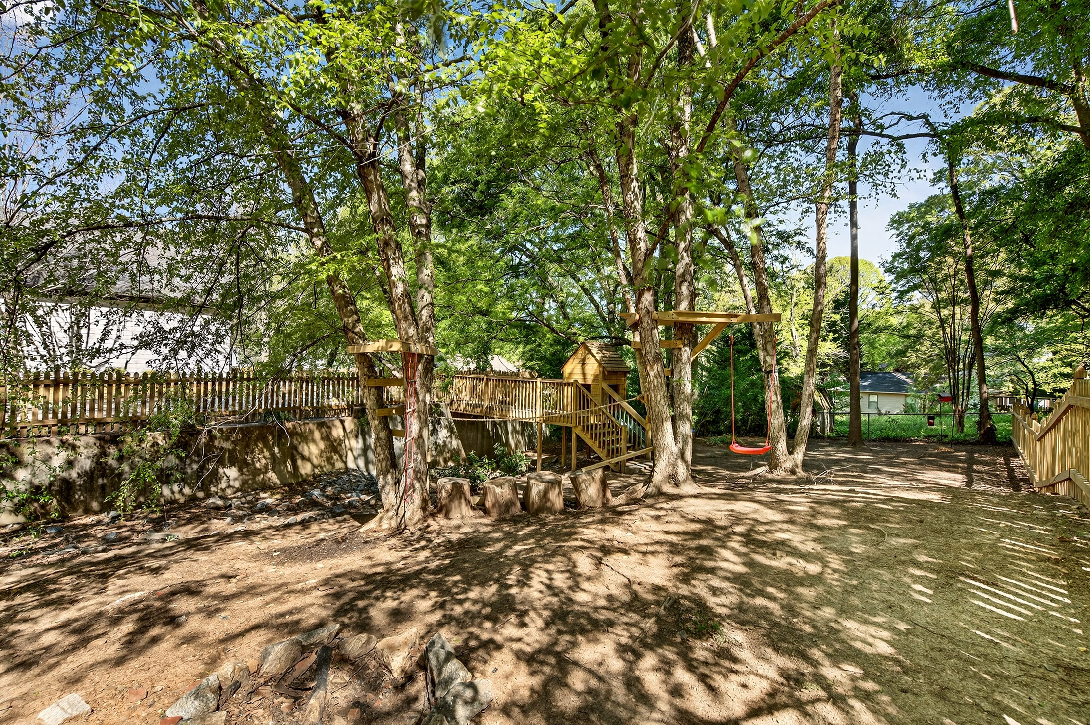  Smyrna Home Blends Space, Flexibility and an Unbeatable Lifestyle - 物件實景