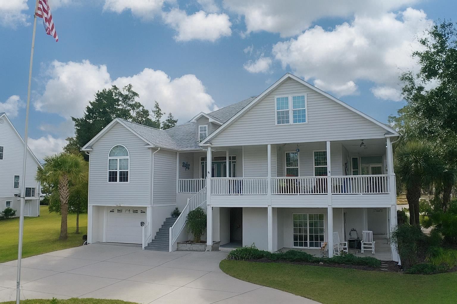 North Myrtle Beach, South Carolina, 29582, United States, 4 Bedrooms Bedrooms, ,3 BathroomsBathrooms,Residential,For Sale,1975426