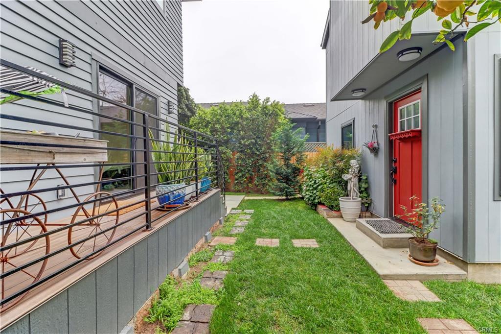 Los ANgeles, California, 90004, United States, 5 Bedrooms Bedrooms, ,2 BathroomsBathrooms,Residential,For Sale,1756474