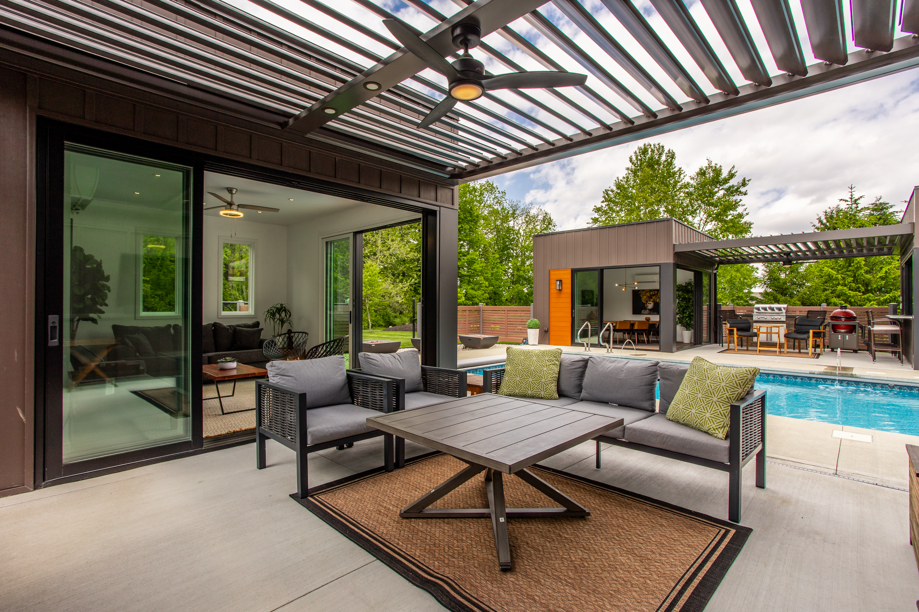  Exceptional West Carmel Home with Resort-Caliber Backyard - 物件實景