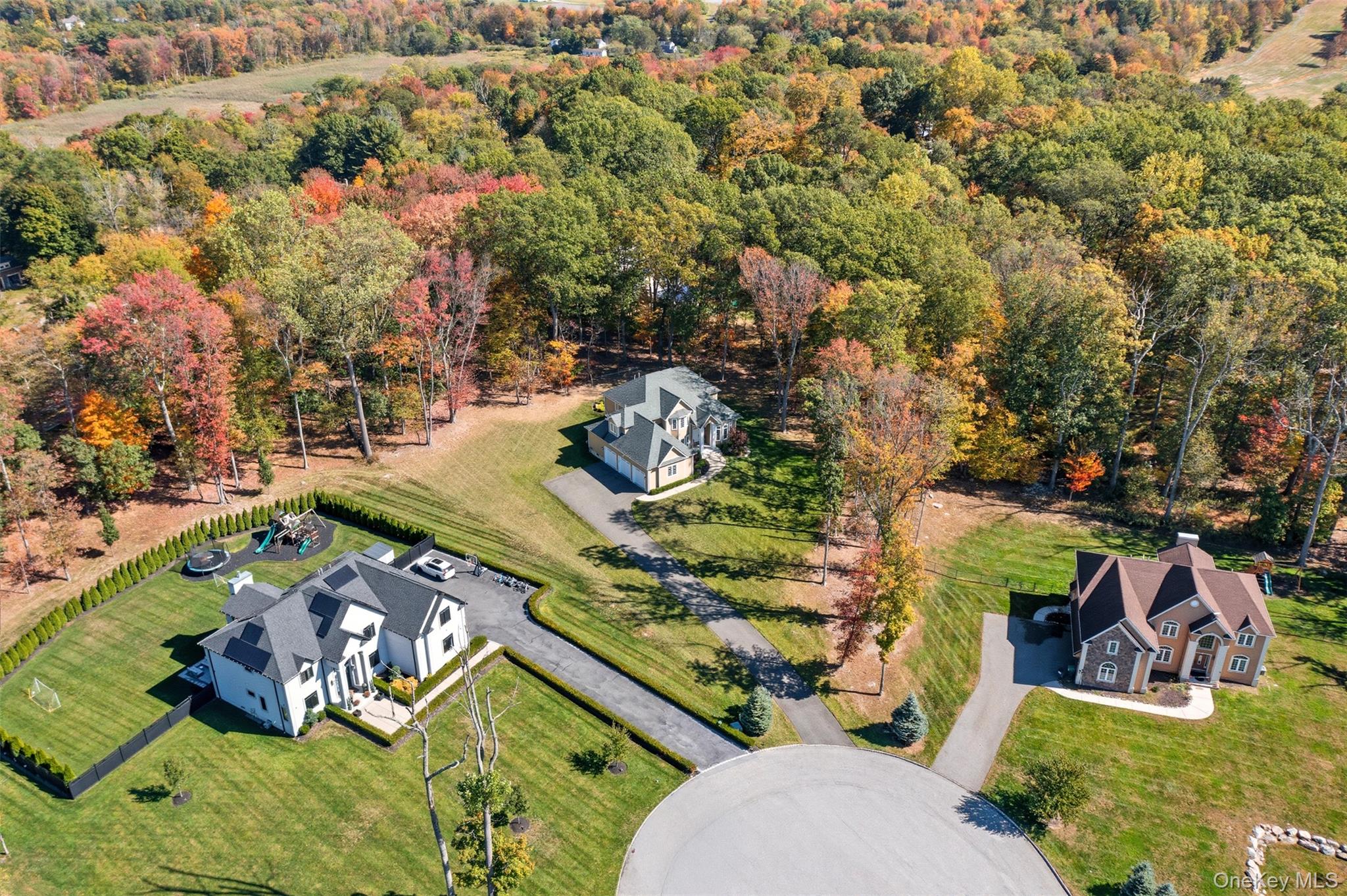 Central Valley, New York, 10917, United States, 5 Bedrooms Bedrooms, ,5 BathroomsBathrooms,Residential,For Sale,1993008