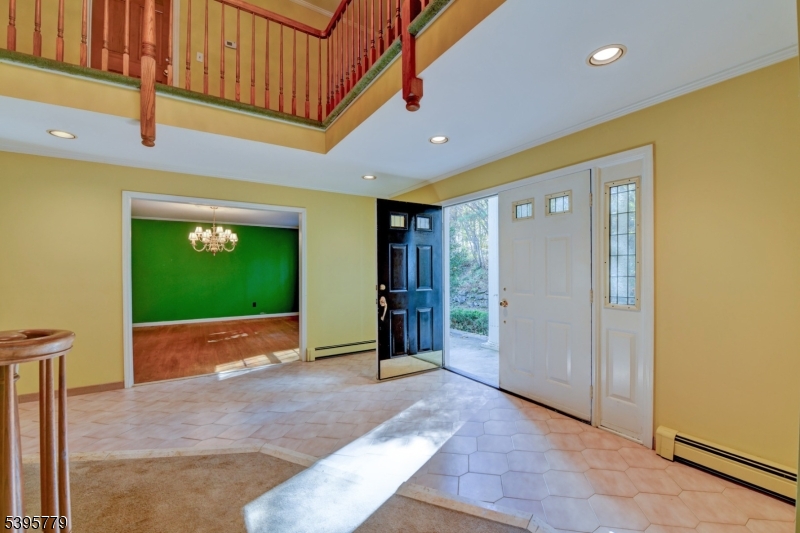 Kinnelon Boro, New Jersey, 07405, United States, 3 Bedrooms Bedrooms, ,3 BathroomsBathrooms,Residential,For Sale,1989629