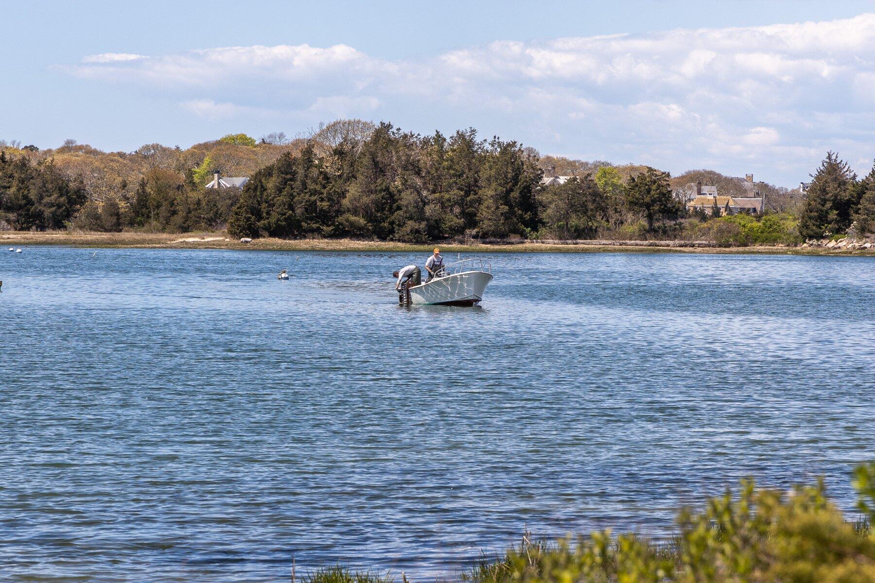  102 Nashawena Street - 物件實景