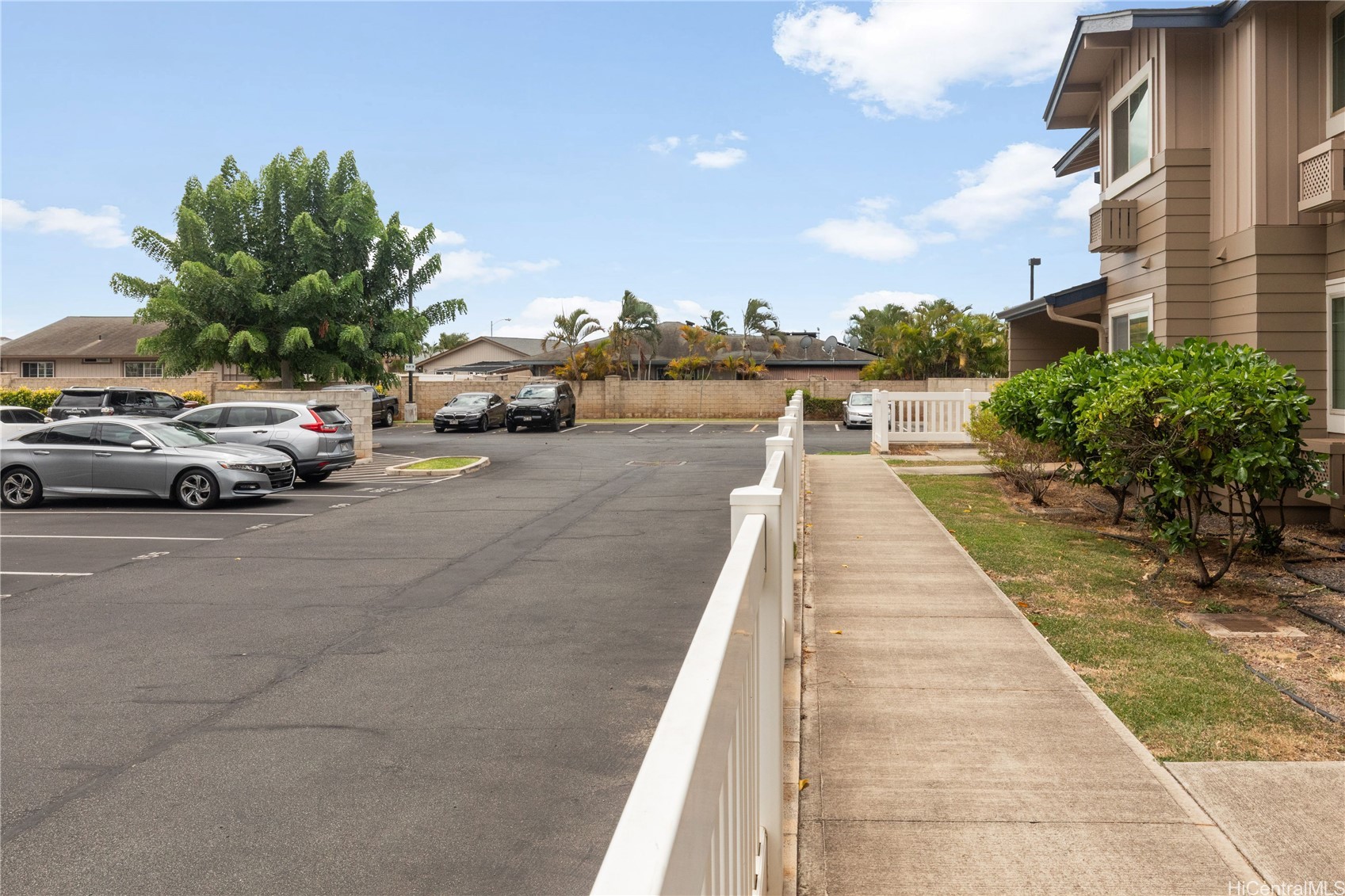 Kapolei, Hawaii, 96707, United States, 3 Bedrooms Bedrooms, ,2 BathroomsBathrooms,Residential,For Sale,1917139