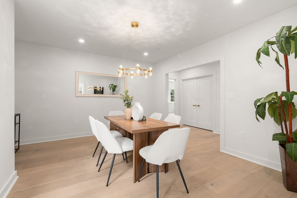 Brookline, Massachusetts, 02445, United States, 5 Bedrooms Bedrooms, ,5 BathroomsBathrooms,Residential,For Sale,1940156