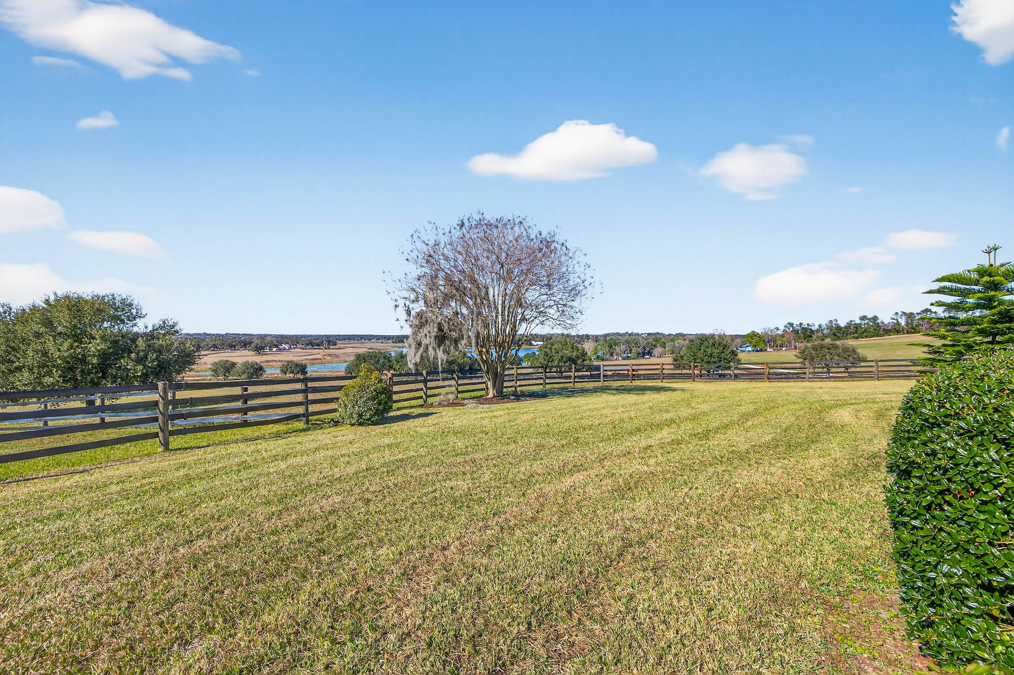 Dade City, Florida, 33525, United States, 4 Bedrooms Bedrooms, ,4 BathroomsBathrooms,Residential,For Sale,2012109