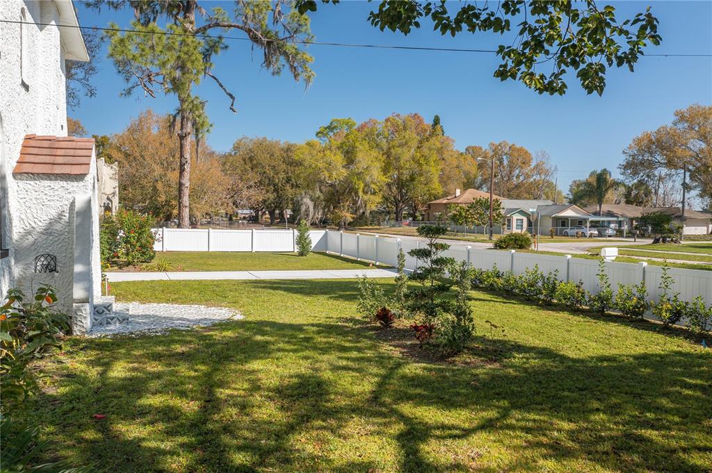 Winter Haven, Florida, 33880, United States, 4 Bedrooms Bedrooms, ,2 BathroomsBathrooms,Residential,For Sale,1954877