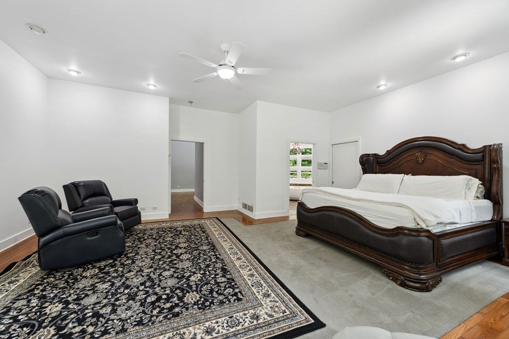 Ellijay, Georgia, 30540, United States, 5 Bedrooms Bedrooms, ,5 BathroomsBathrooms,Residential,For Sale,1868155