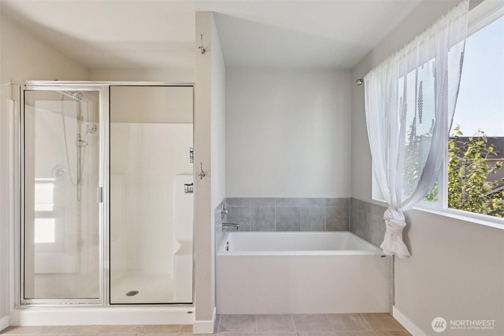 Marysville, Washington, 98271, United States, 3 Bedrooms Bedrooms, ,3 BathroomsBathrooms,Residential,For Sale,1894343