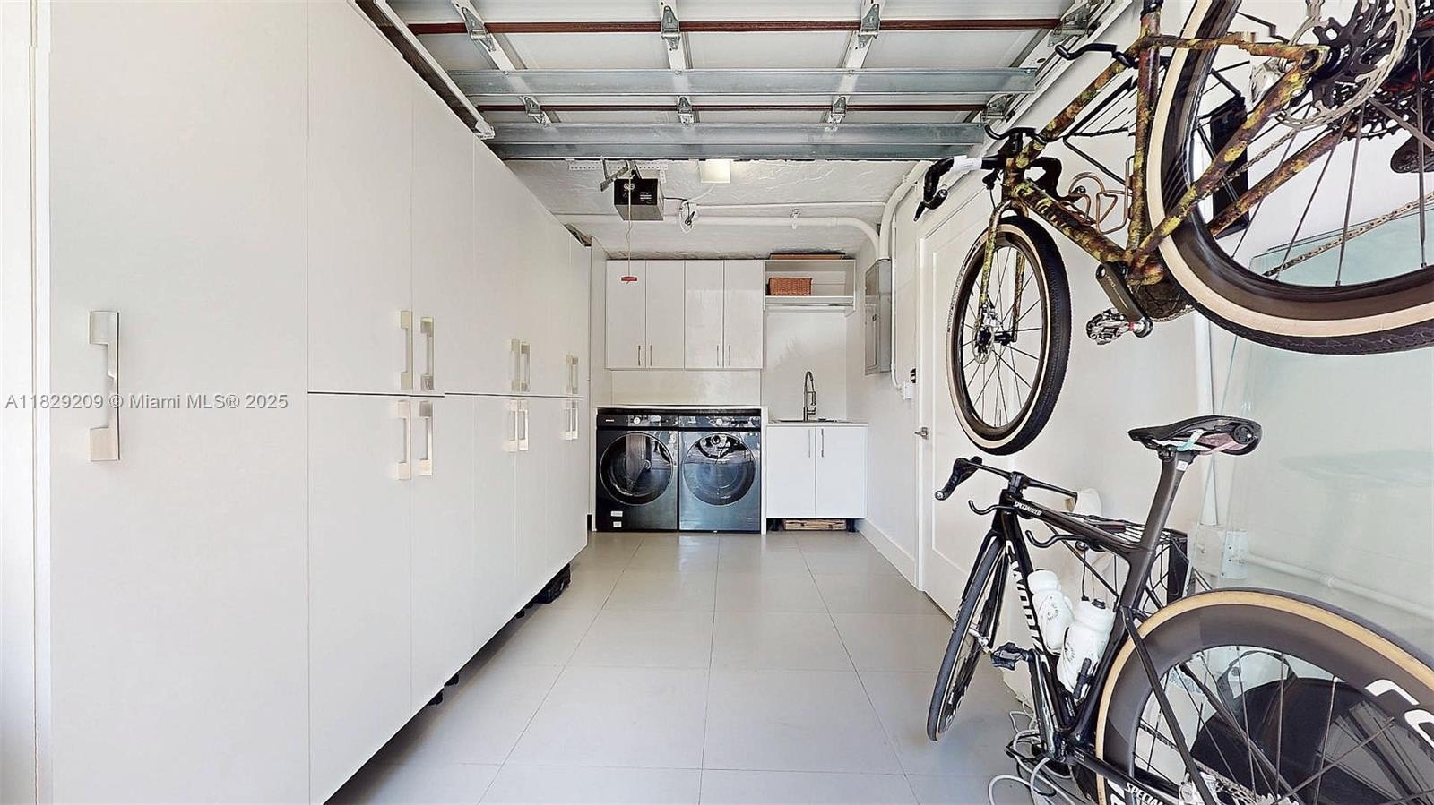 Coral Gables, Florida, 33134, United States, 4 Bedrooms Bedrooms, ,3 BathroomsBathrooms,Residential,For Sale,1976350