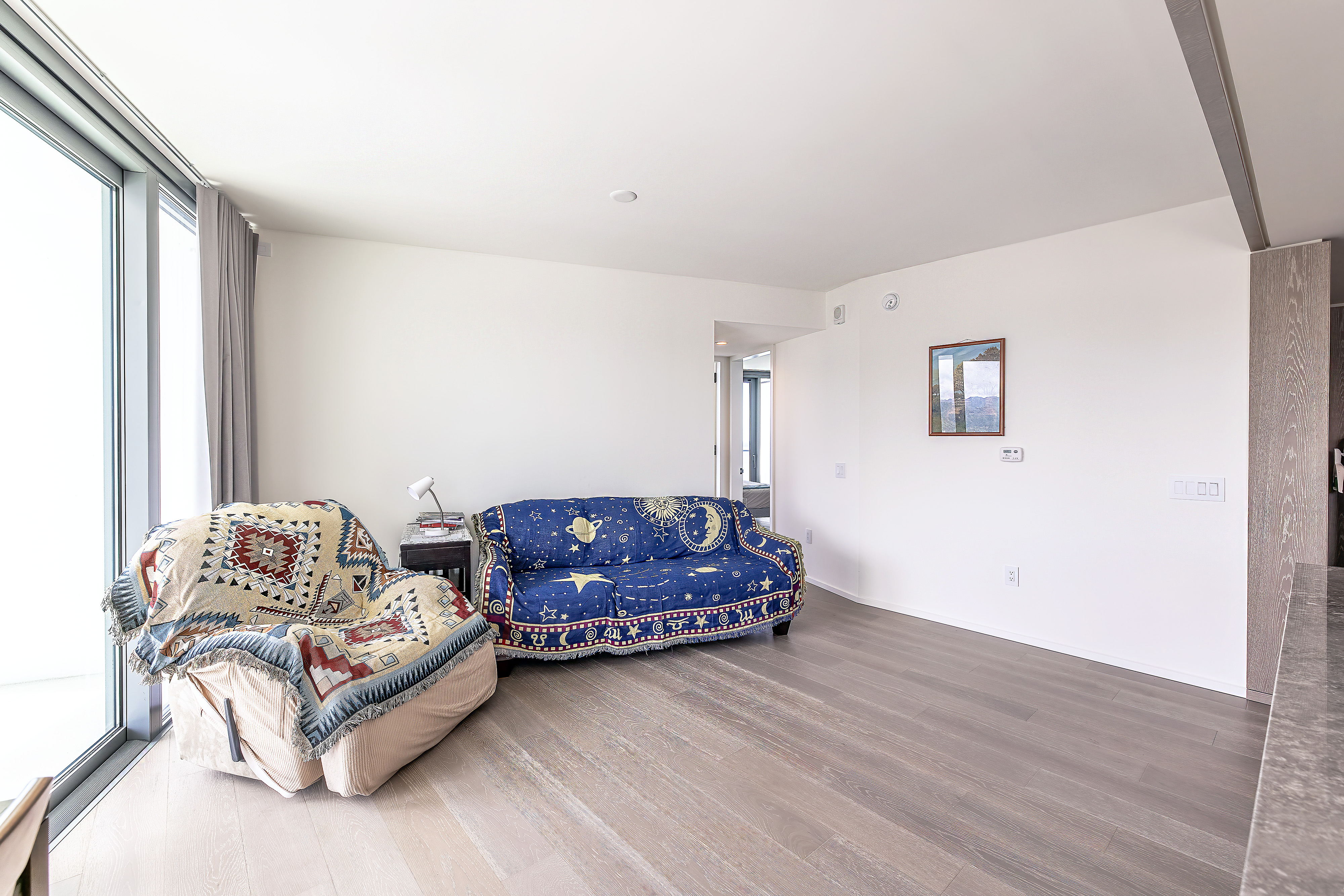 Honolulu, Hawaii, 96814, United States, 2 Bedrooms Bedrooms, ,2 BathroomsBathrooms,Residential,For Sale,1979445