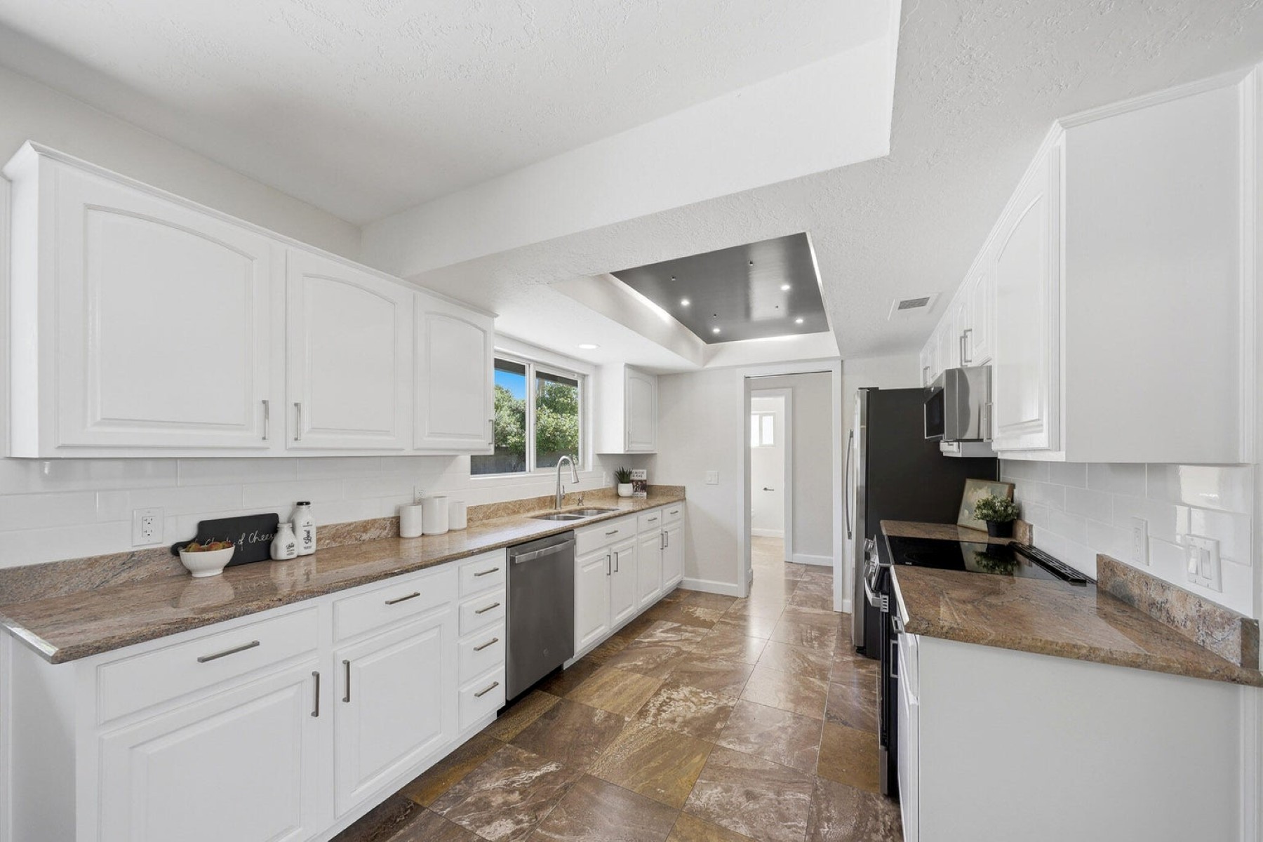  5610 E Charter Oak Road¦Scottsdale, AZ - 物件實景