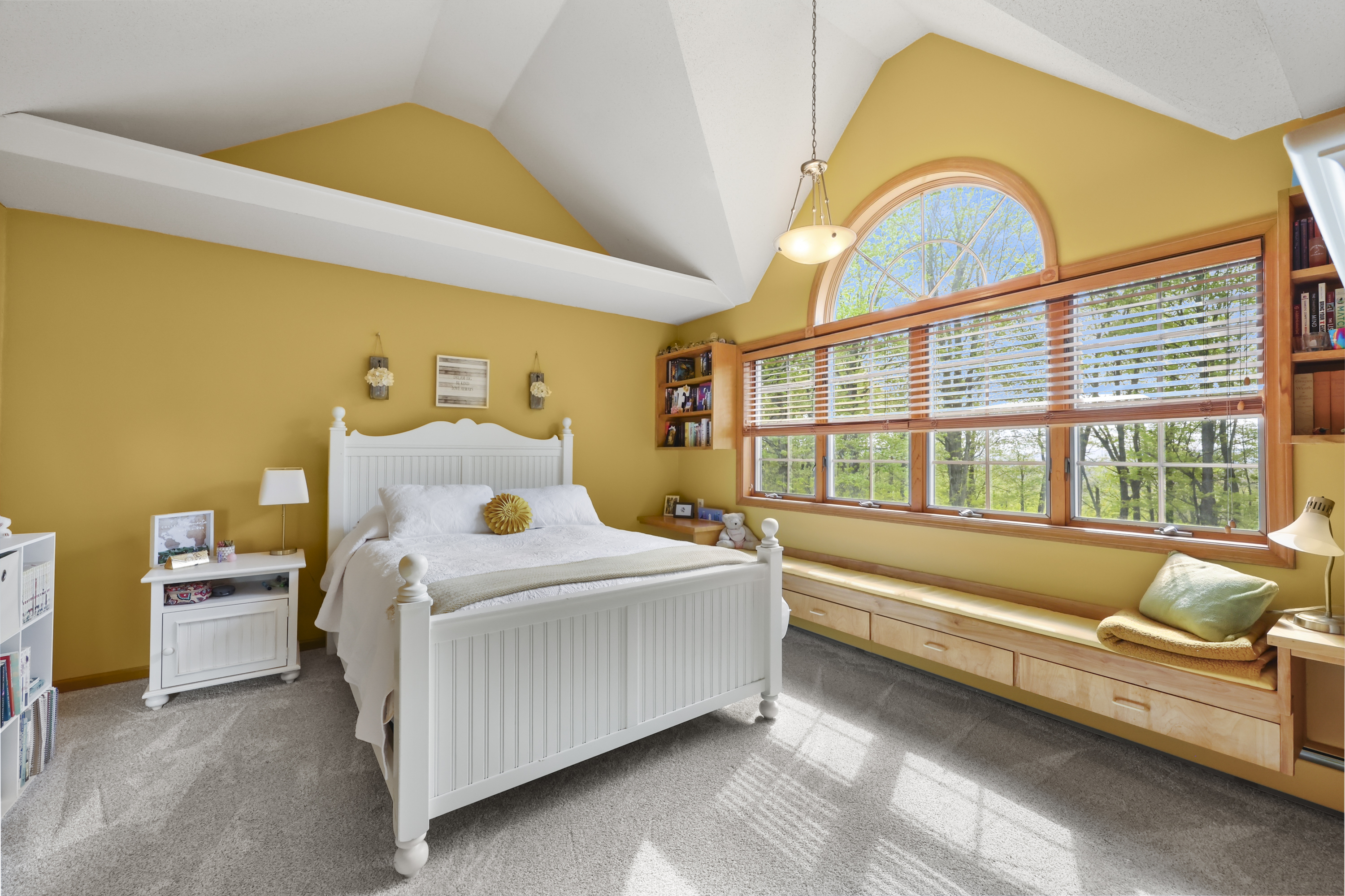  One-of-a-Kind, Architect Designed and Built Home in Desirable Dalton Neighborhoo - 物件實景