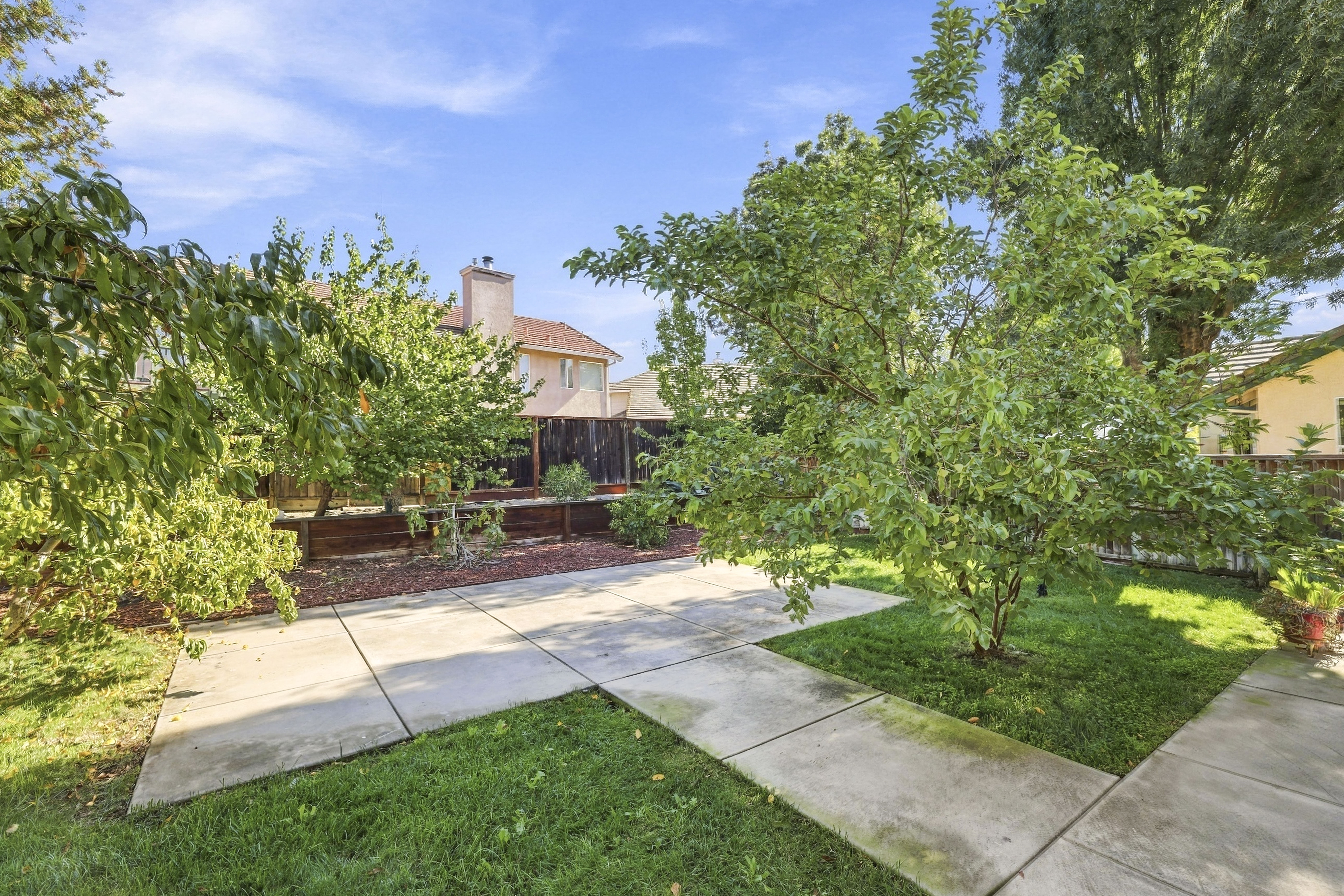  Move-In-Ready Home in Antioch - 物件實景